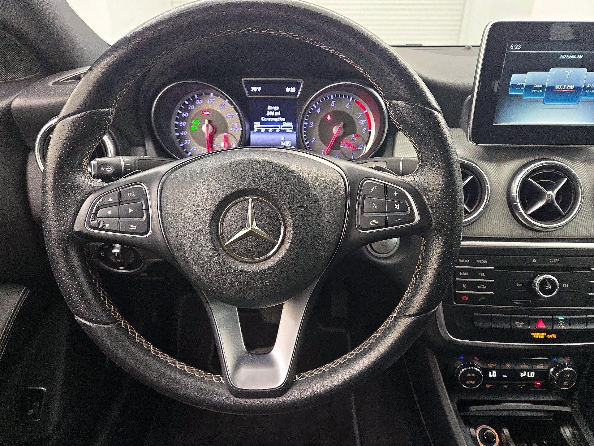 Thumbnail: 2016 Mercedes-Benz CLA - 10