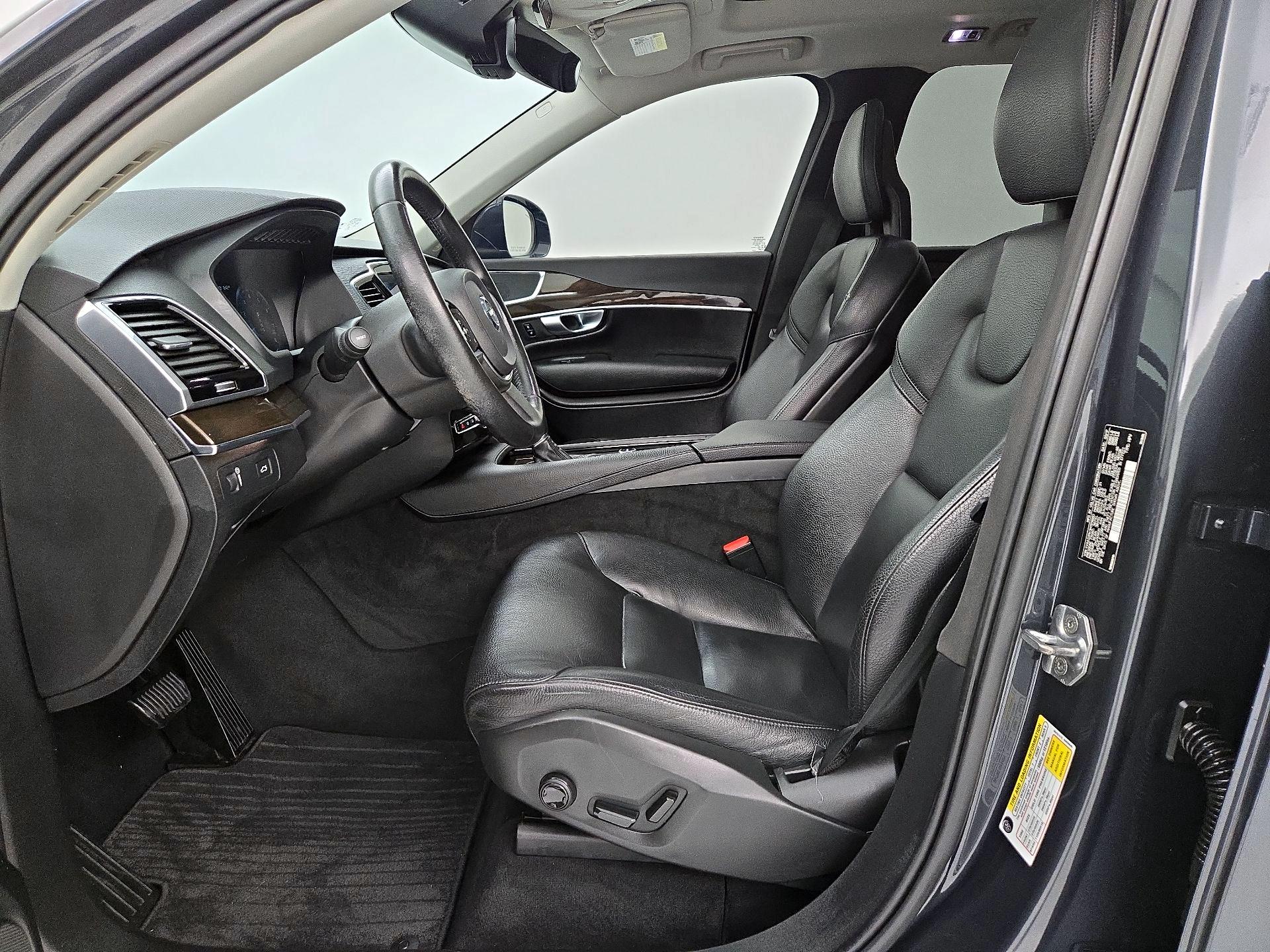 Thumbnail: 2017 Volvo XC90 - 11