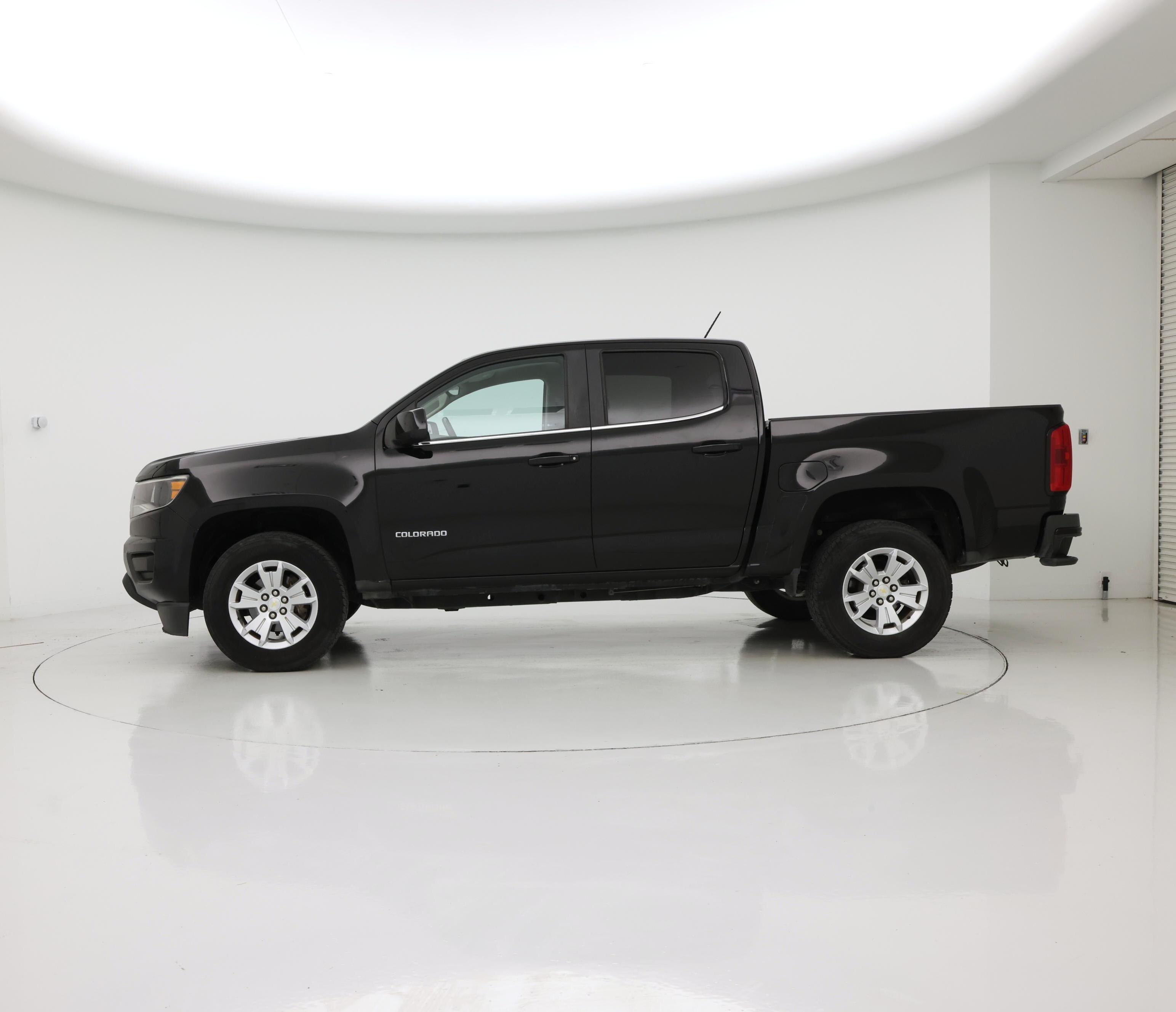 Thumbnail: 2016 Chevrolet Colorado - 3