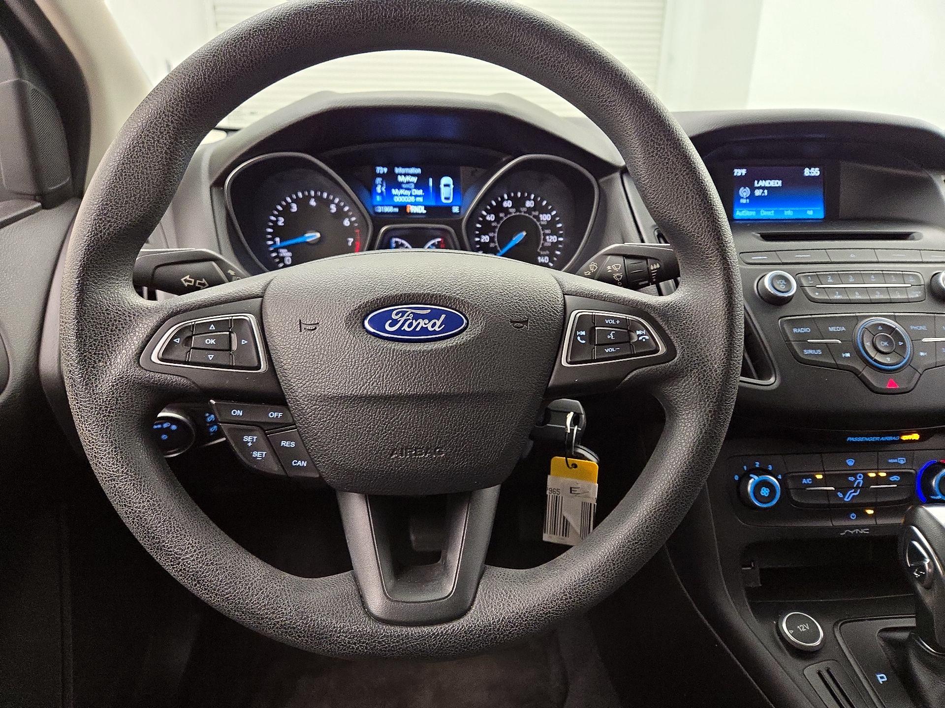 Thumbnail: 2016 Ford Focus - 10