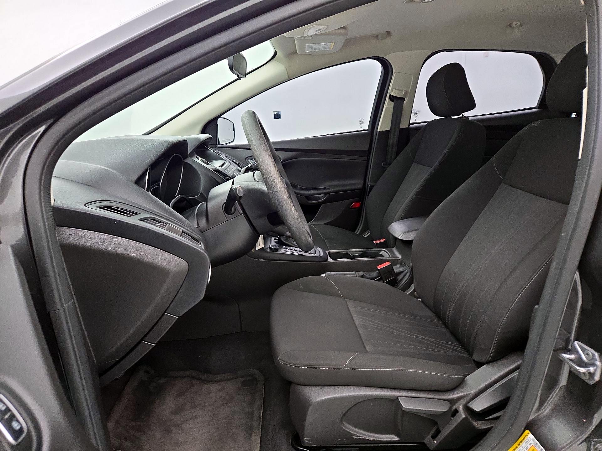 Thumbnail: 2016 Ford Focus - 11