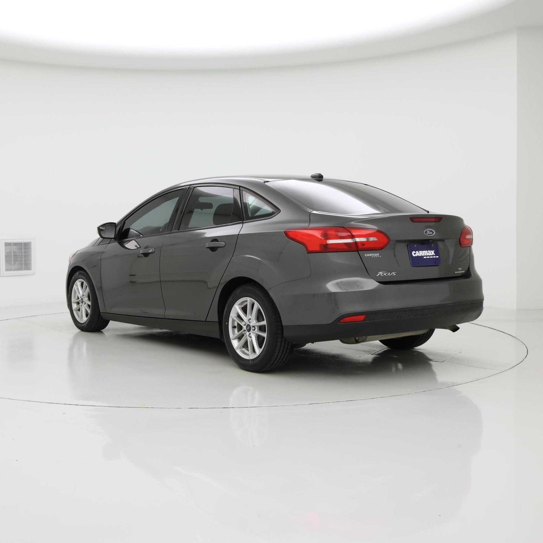 Thumbnail: 2016 Ford Focus - 2