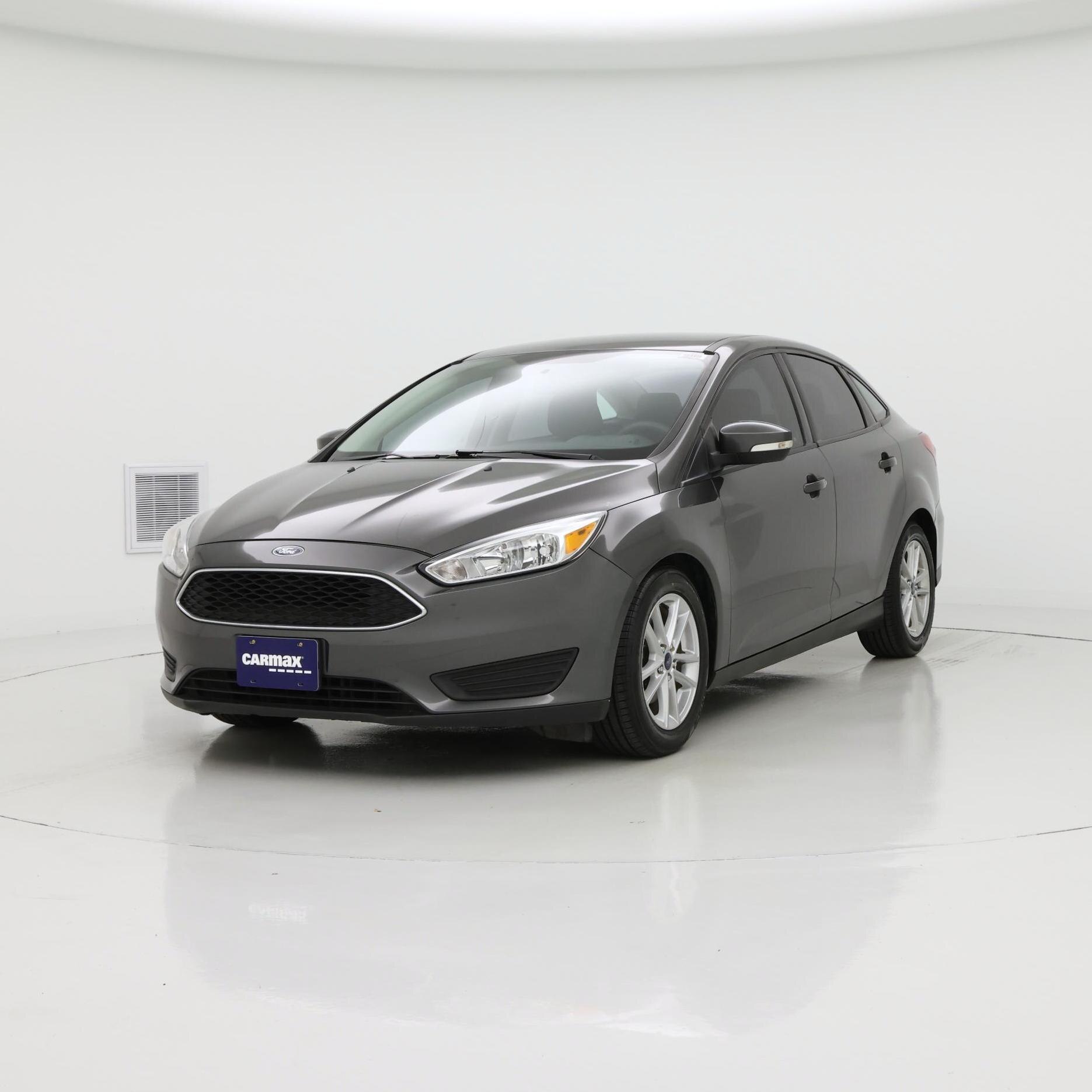 Thumbnail: 2016 Ford Focus - 4