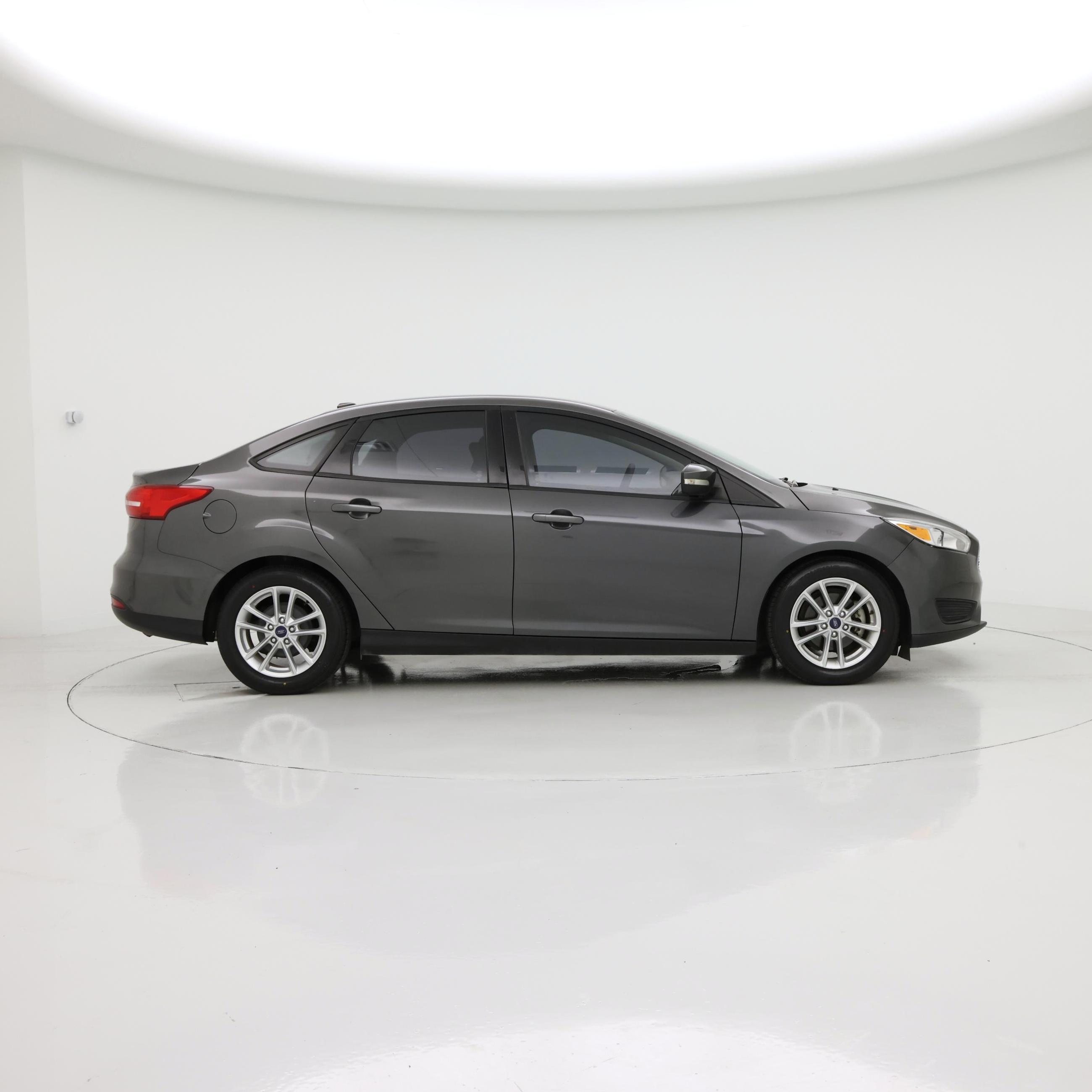 Thumbnail: 2016 Ford Focus - 7