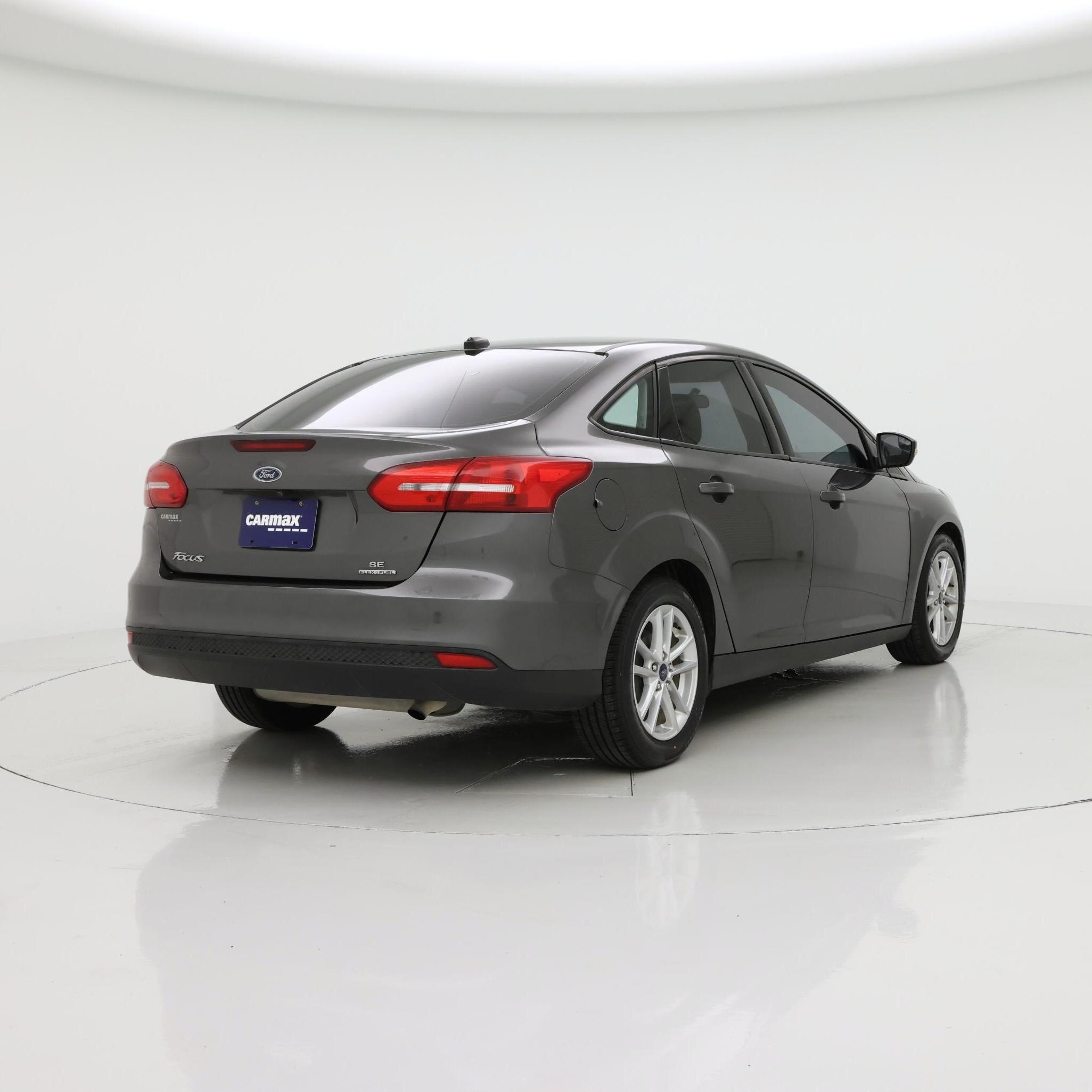 Thumbnail: 2016 Ford Focus - 8