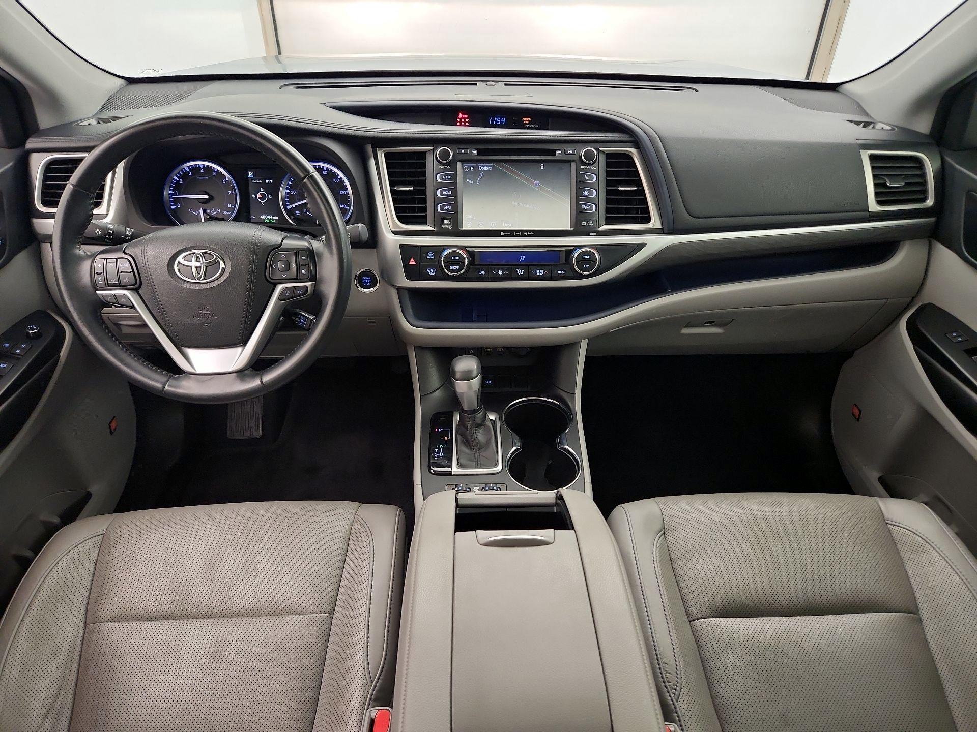Thumbnail: 2019 Toyota Highlander - 9