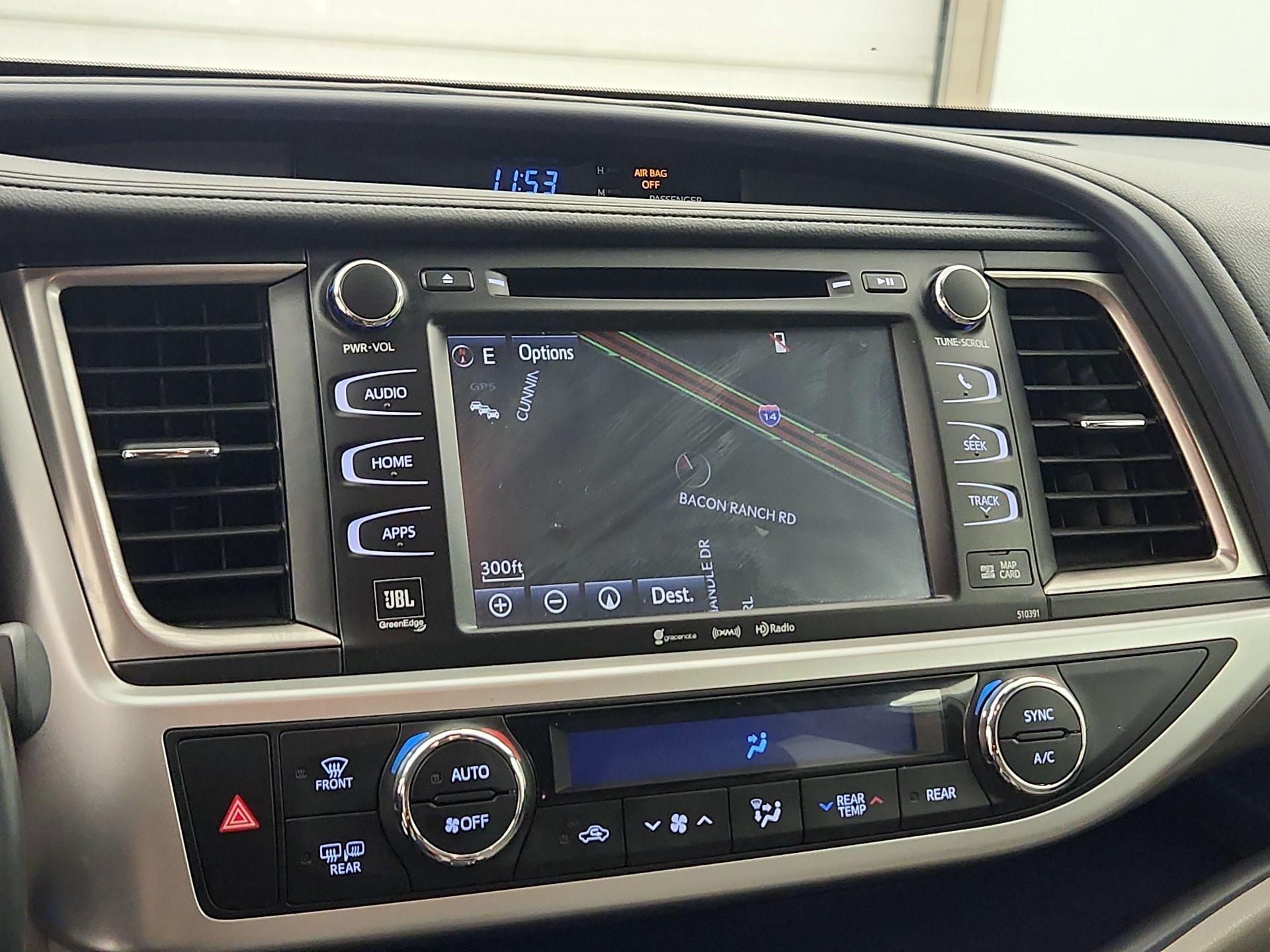 Thumbnail: 2019 Toyota Highlander - 14