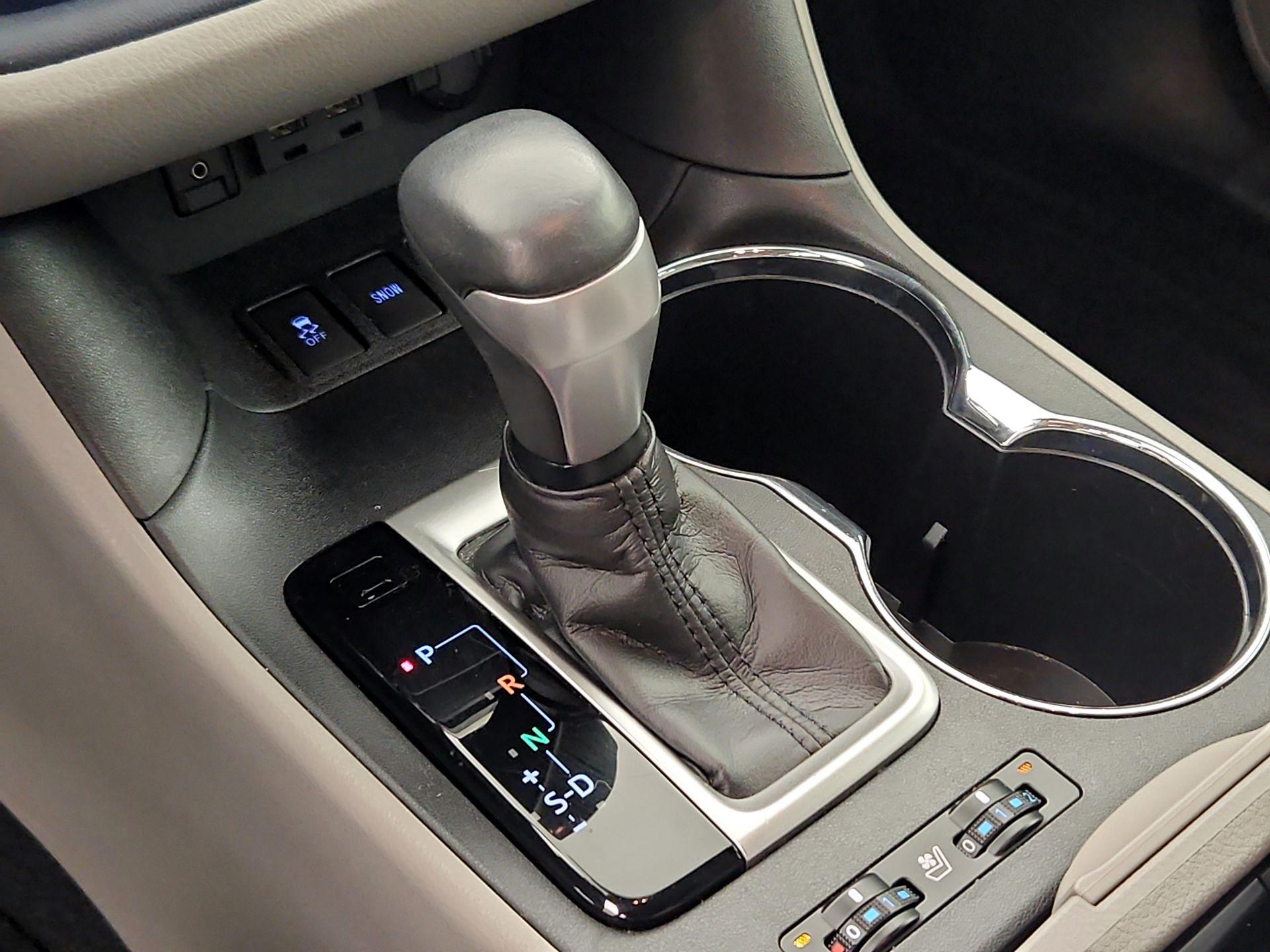 Thumbnail: 2019 Toyota Highlander - 18