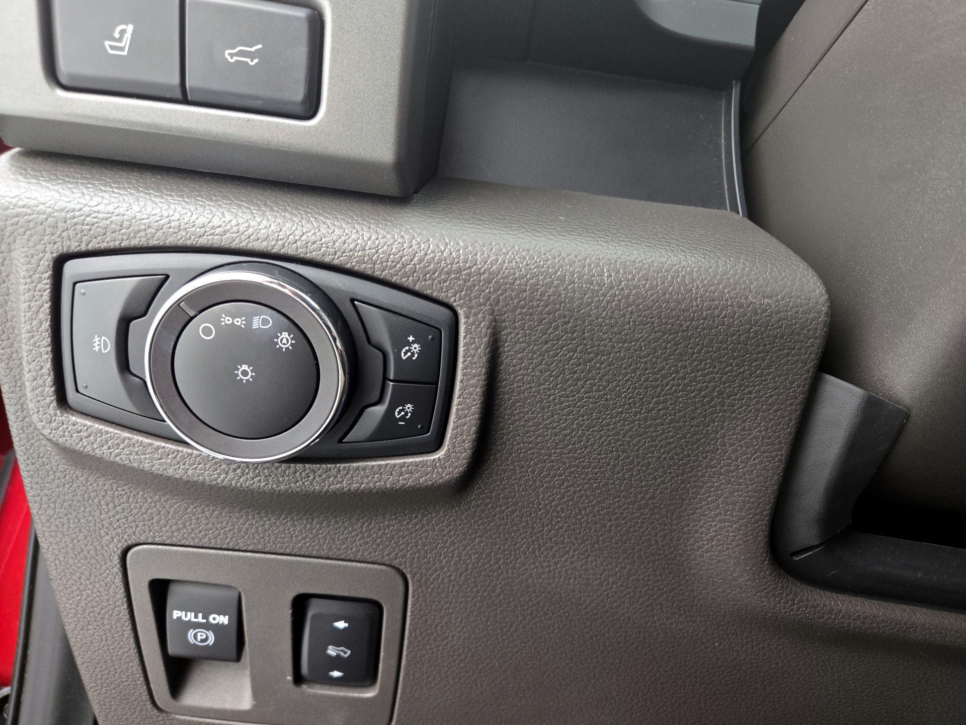 Thumbnail: 2019 Ford Expedition - 13
