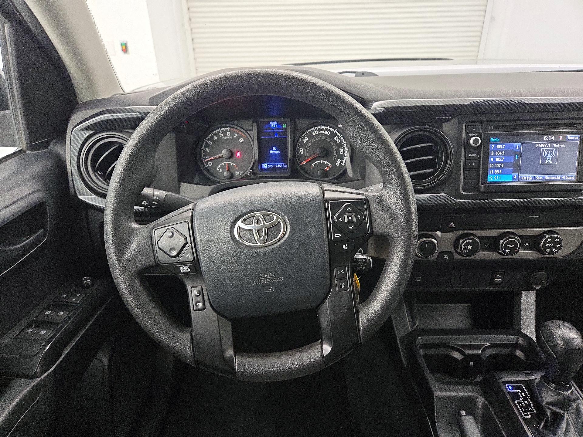 Thumbnail: 2019 Toyota Tacoma - 10