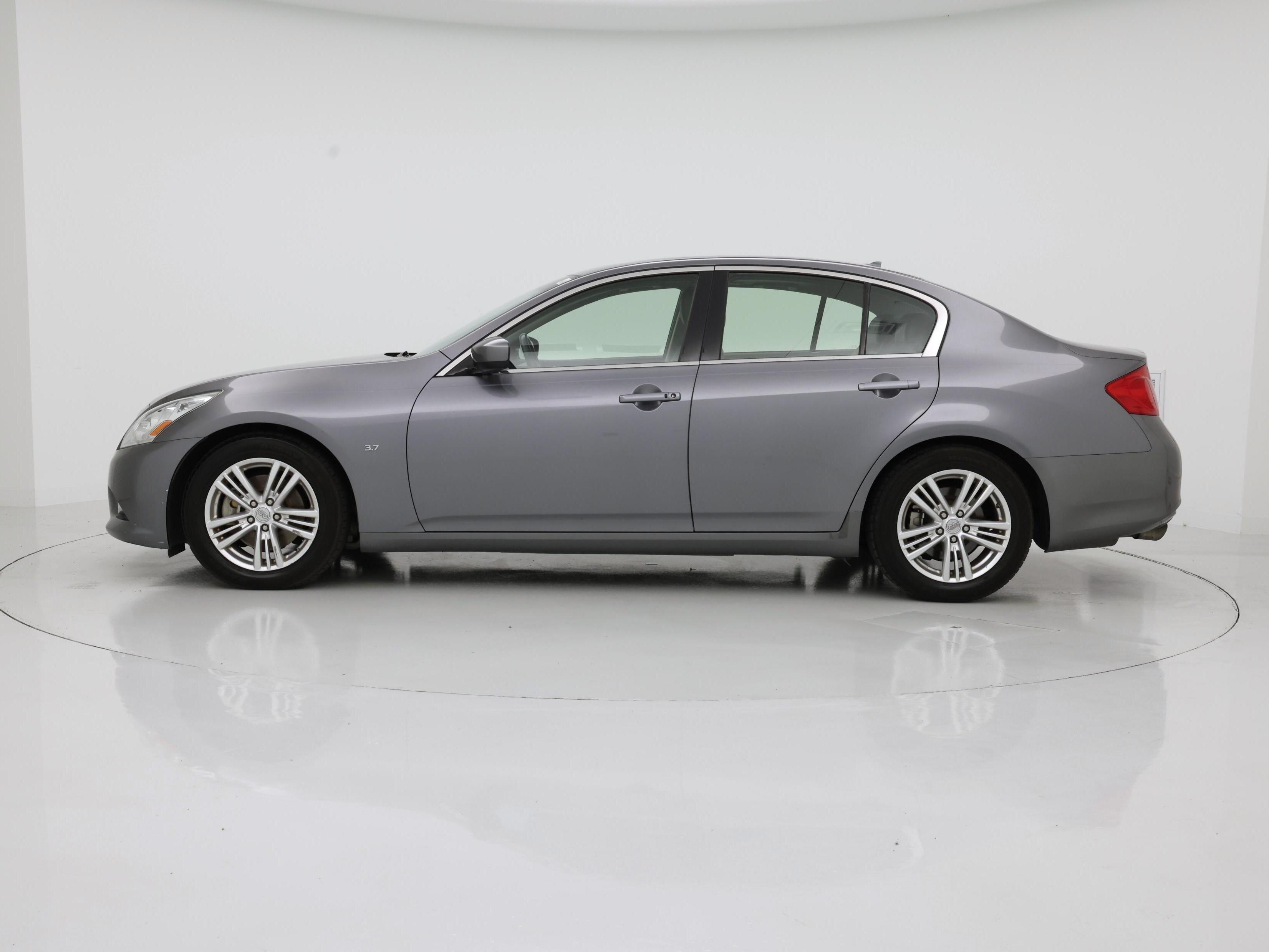 Thumbnail: 2015 INFINITI  - 3