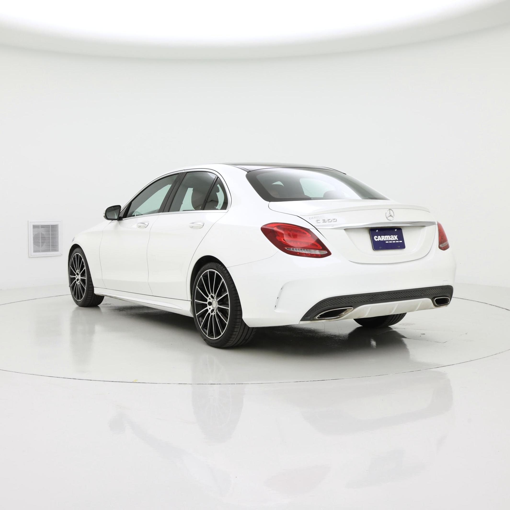Thumbnail: 2015 Mercedes-Benz C-Class - 2