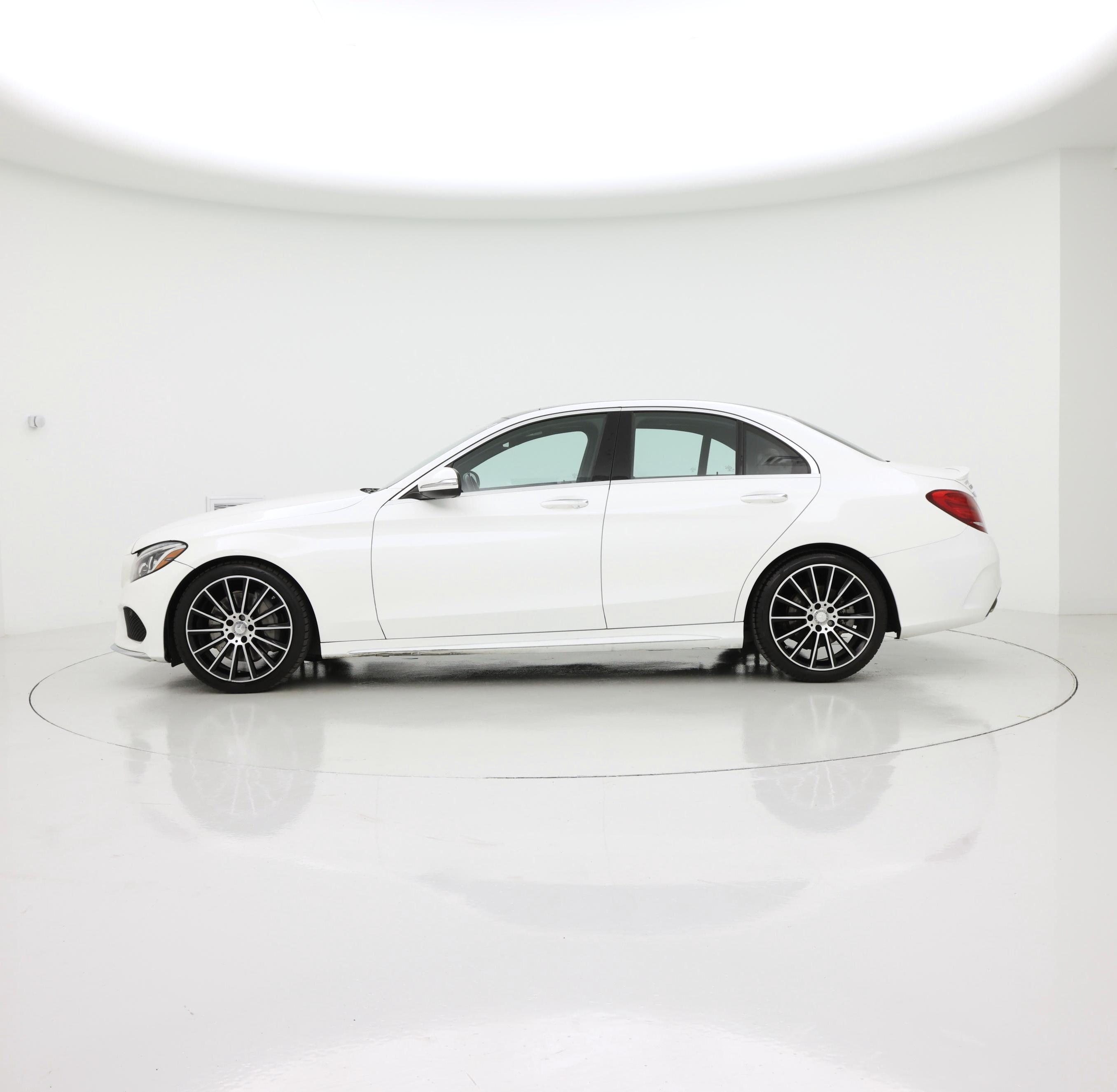 Thumbnail: 2015 Mercedes-Benz C-Class - 3