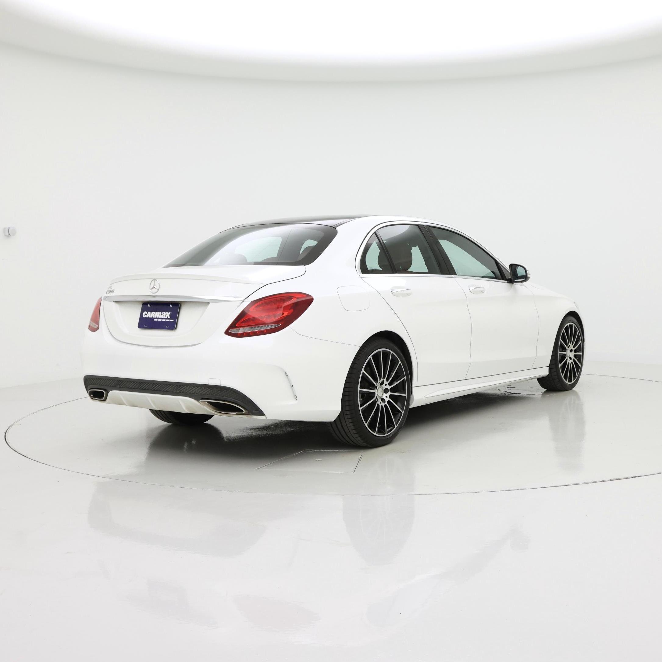 Thumbnail: 2015 Mercedes-Benz C-Class - 8