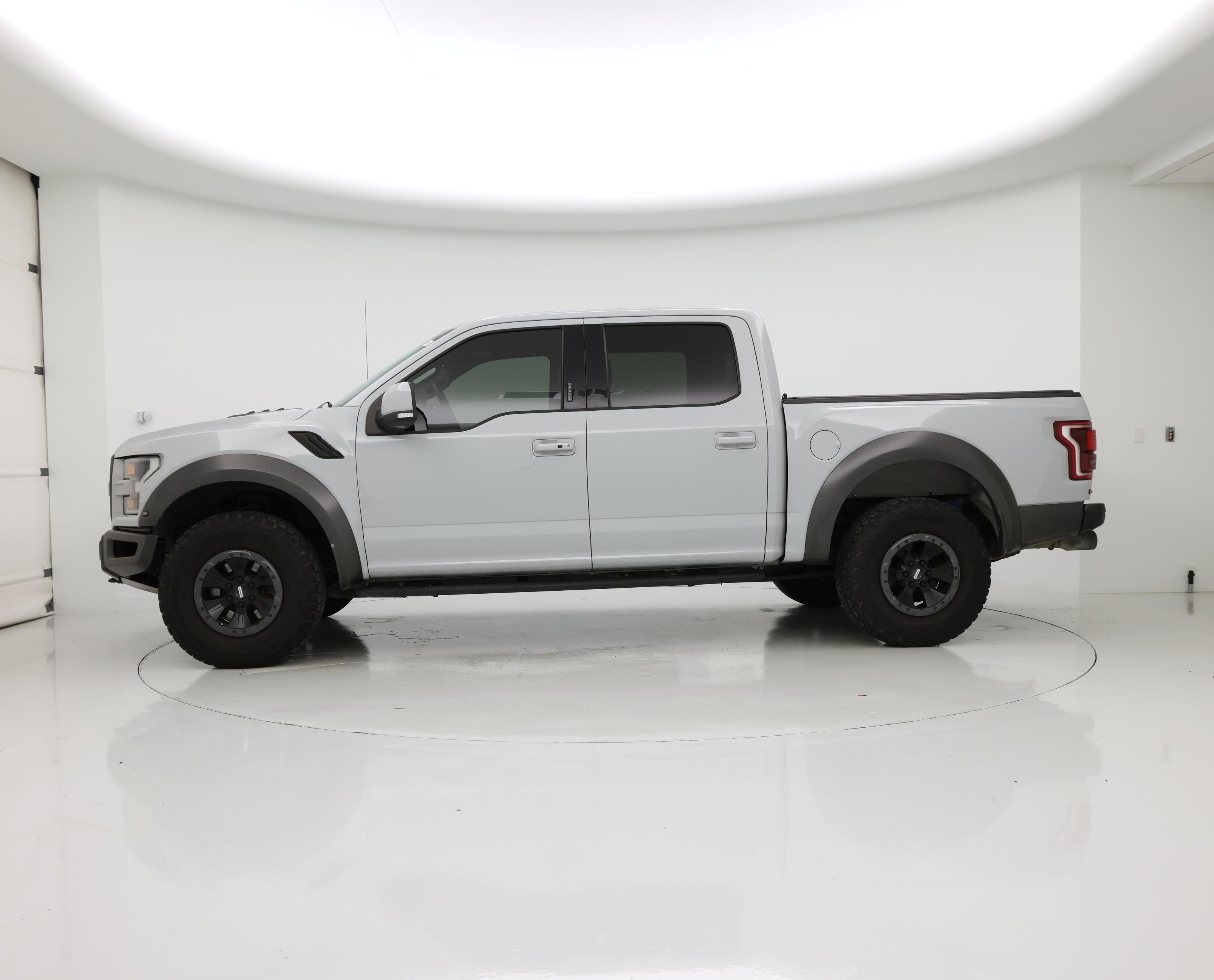 Thumbnail: 2017 Ford F-150 - 3