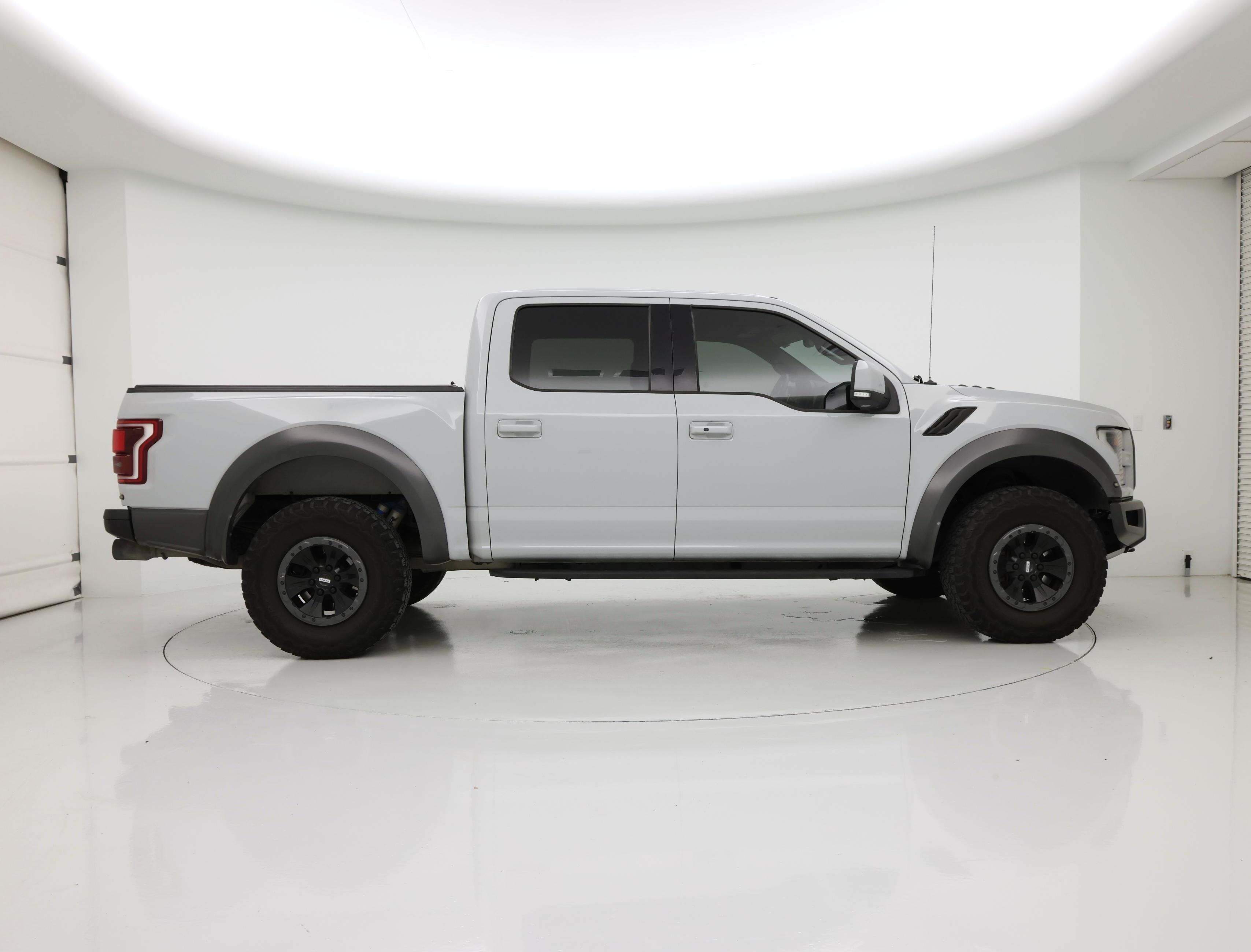 Thumbnail: 2017 Ford F-150 - 7