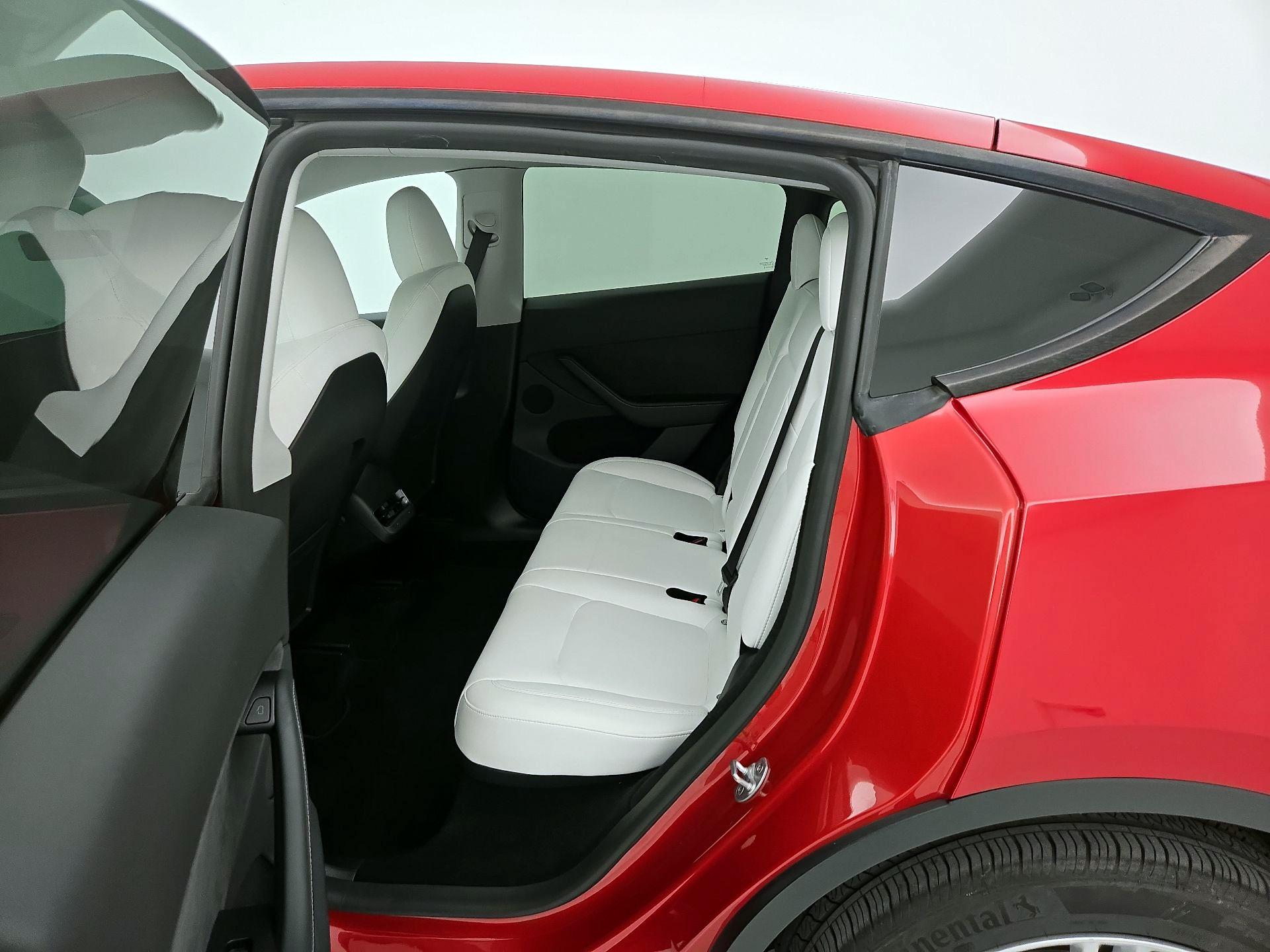 Thumbnail: 2023 Tesla Model Y - 19