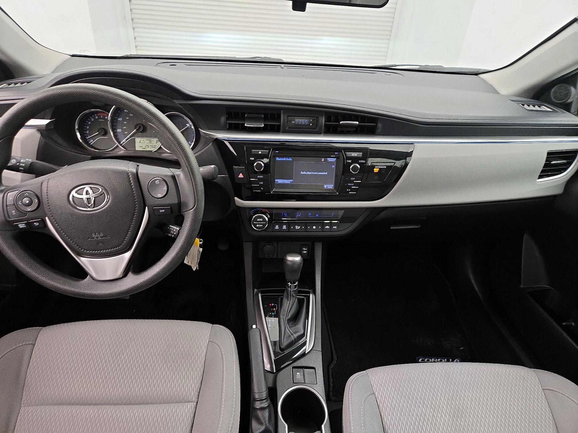 Thumbnail: 2015 Toyota Corolla - 9