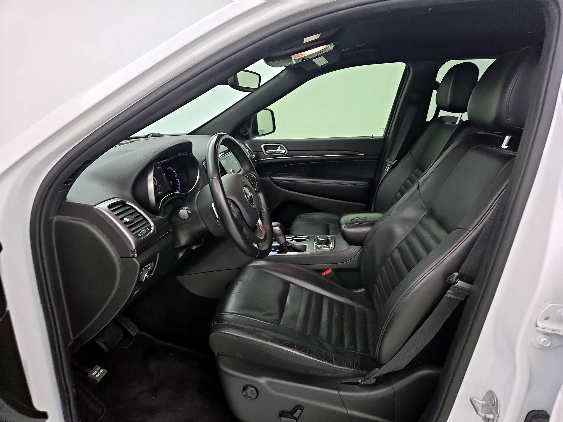 Thumbnail: 2019 Jeep Grand Cherokee - 11