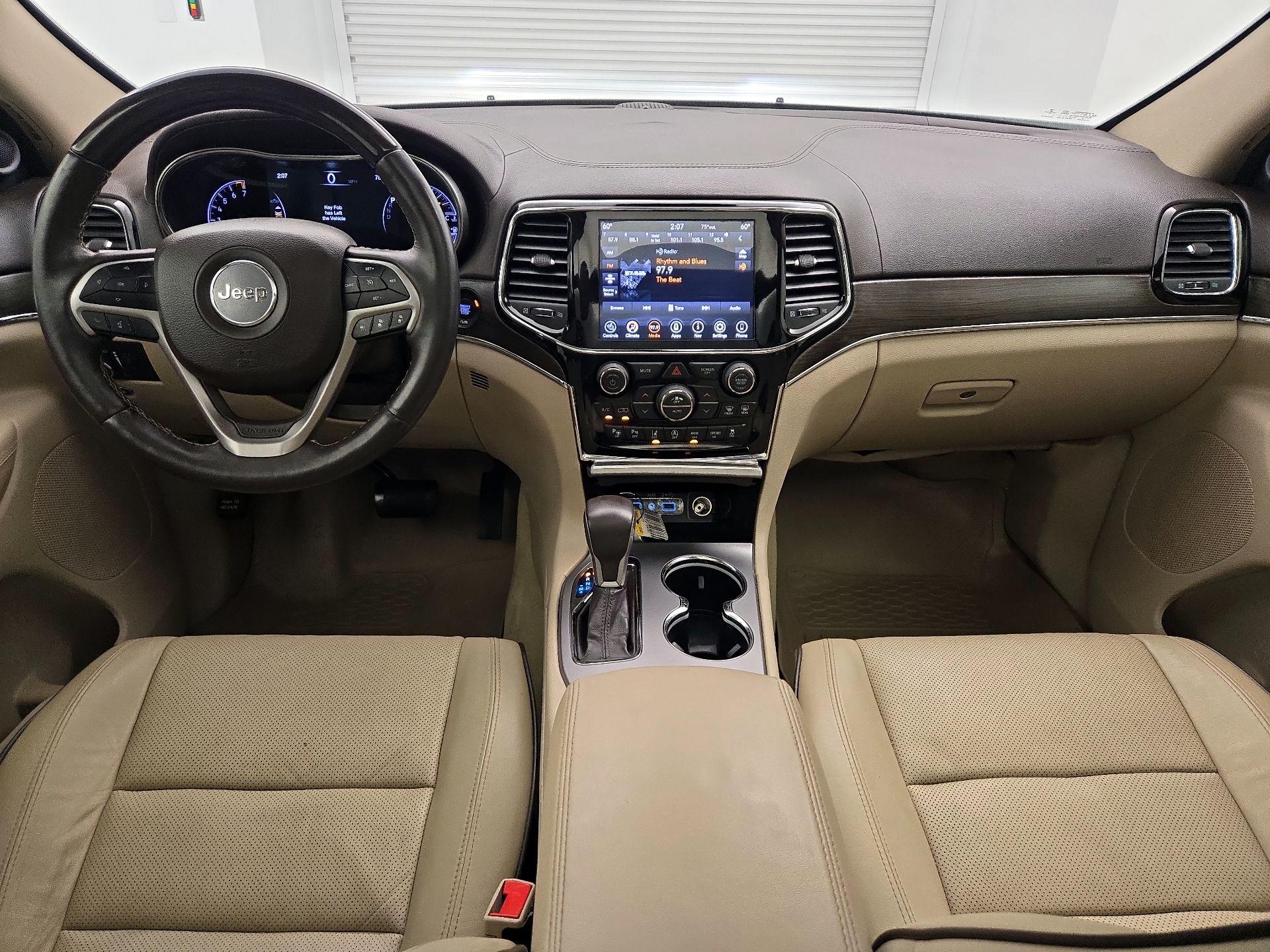Thumbnail: 2020 Jeep Grand Cherokee - 9