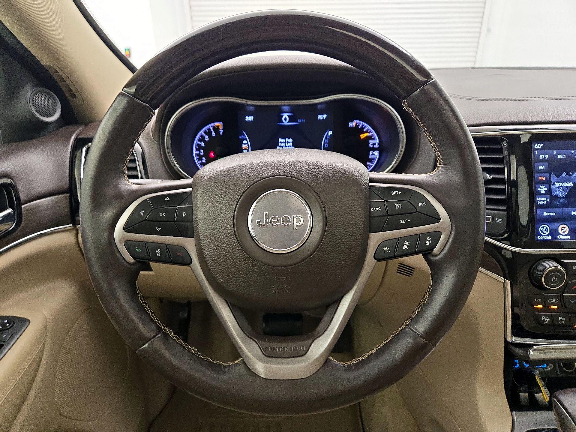 Thumbnail: 2020 Jeep Grand Cherokee - 10