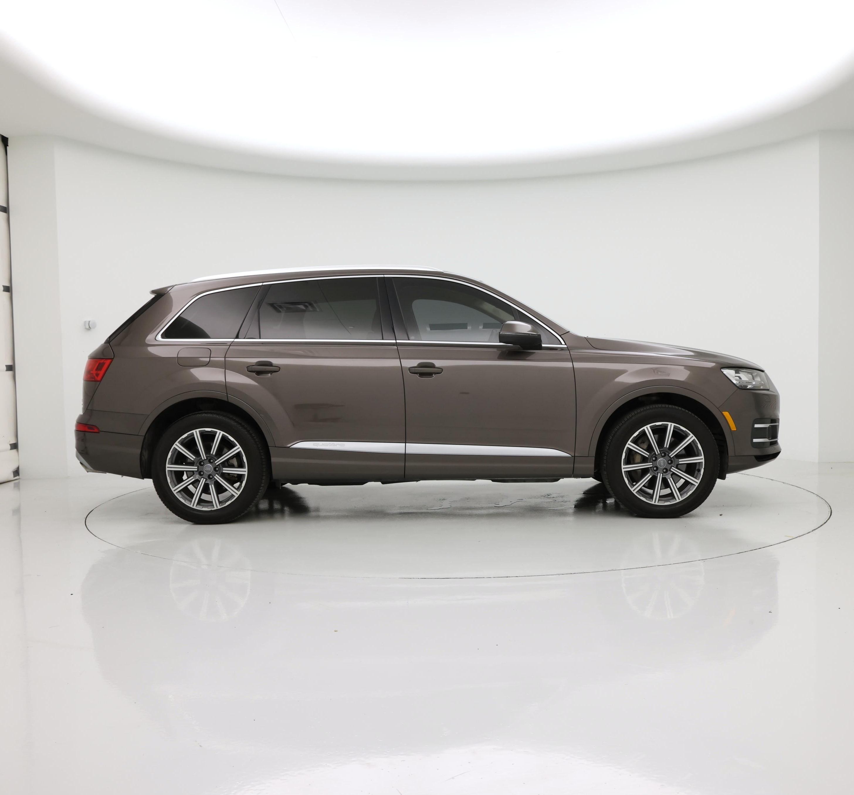 Thumbnail: 2017 Audi Q7 - 7