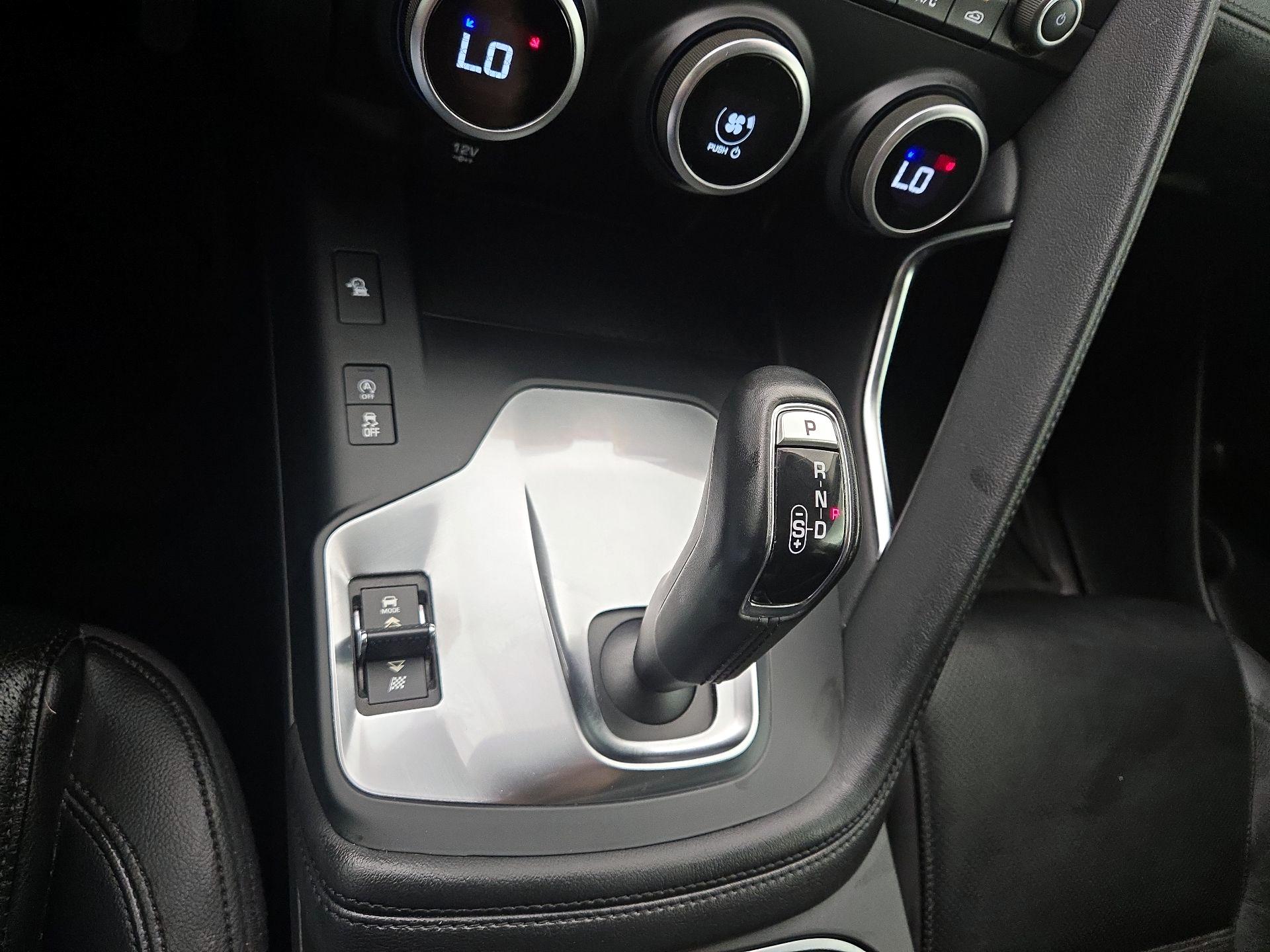 Thumbnail: 2020 Jaguar E-Pace - 17