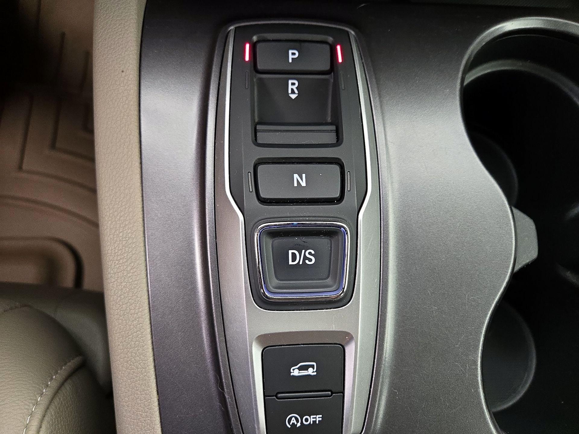 Thumbnail: 2021 Honda Pilot - 17