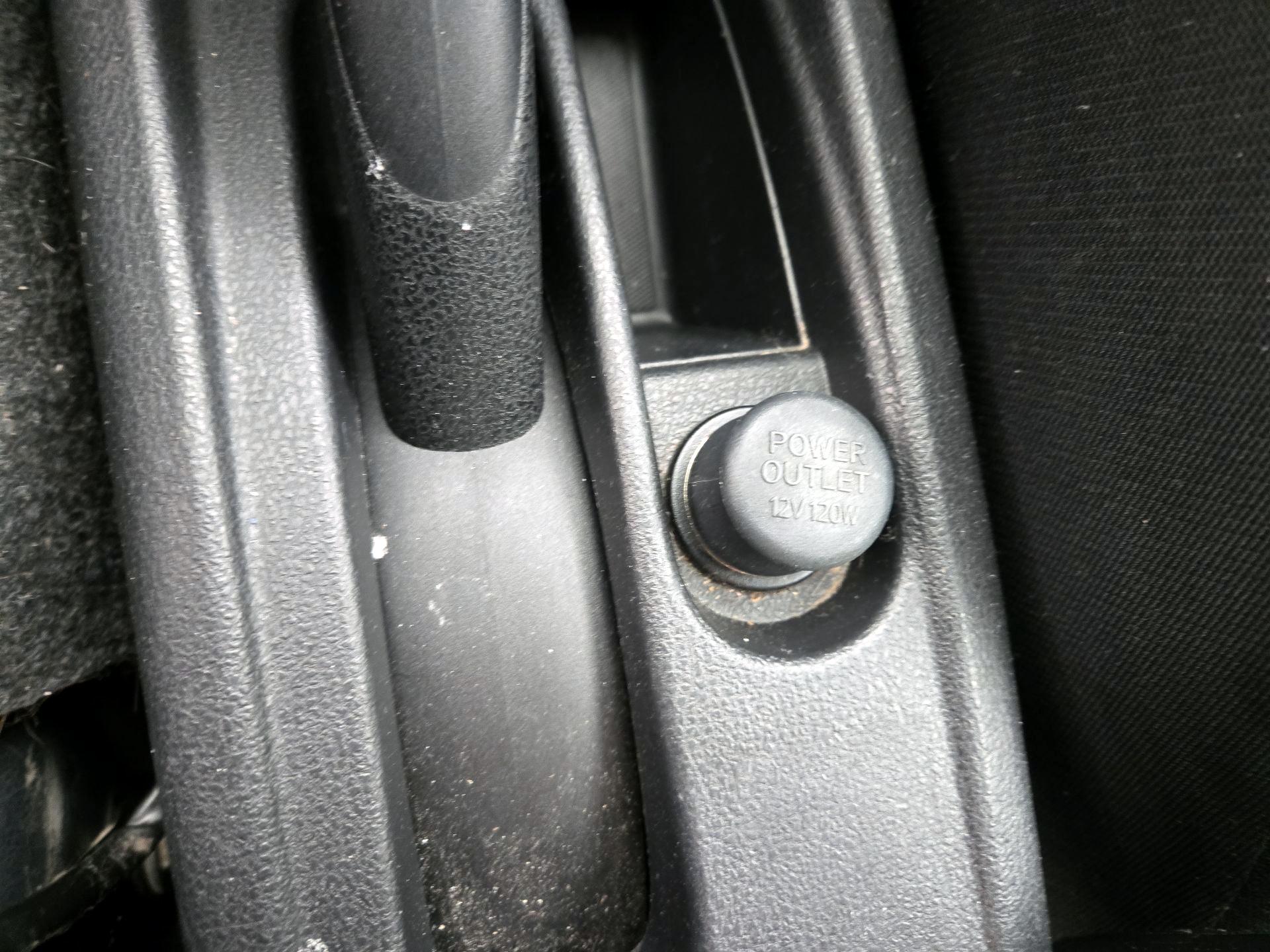 Thumbnail: 2013 Nissan Versa - 17