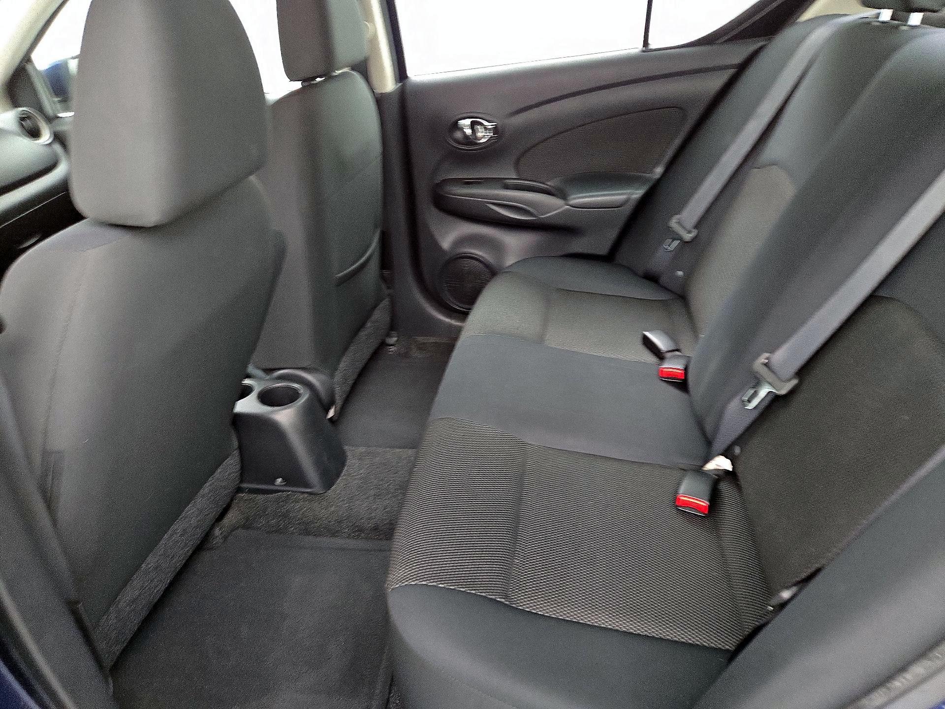 Thumbnail: 2013 Nissan Versa - 18