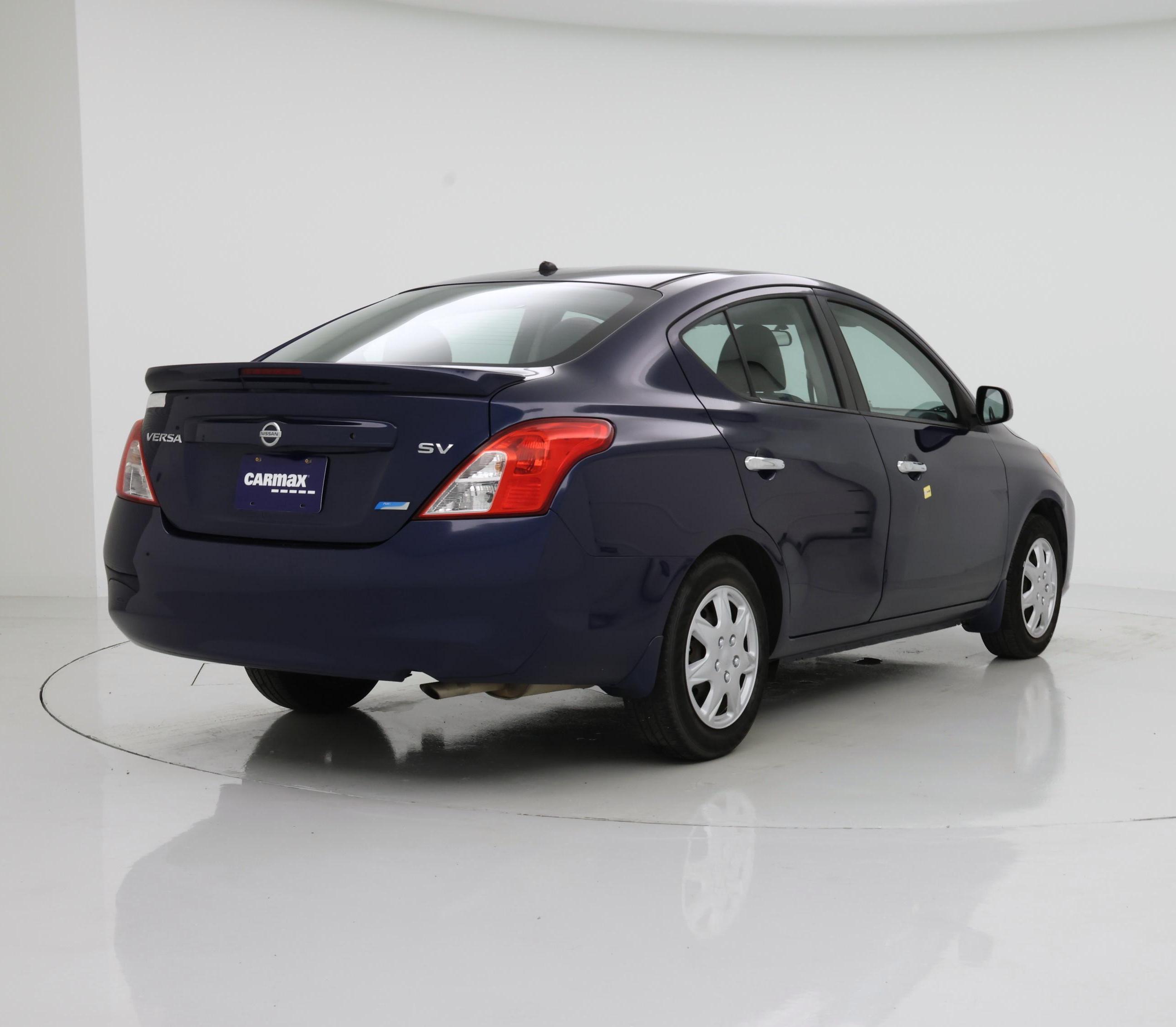 Thumbnail: 2013 Nissan Versa - 8