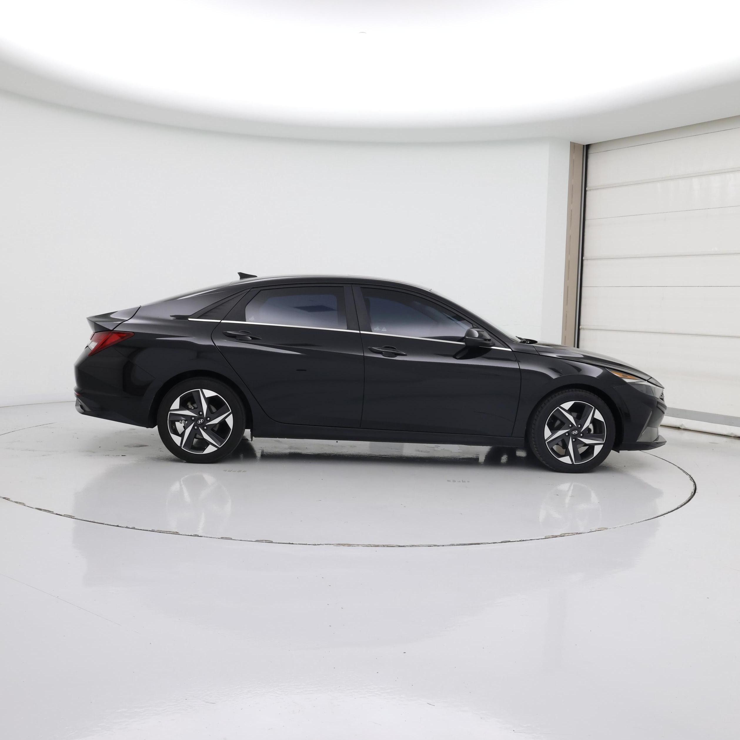Thumbnail: 2022 Hyundai Elantra - 7