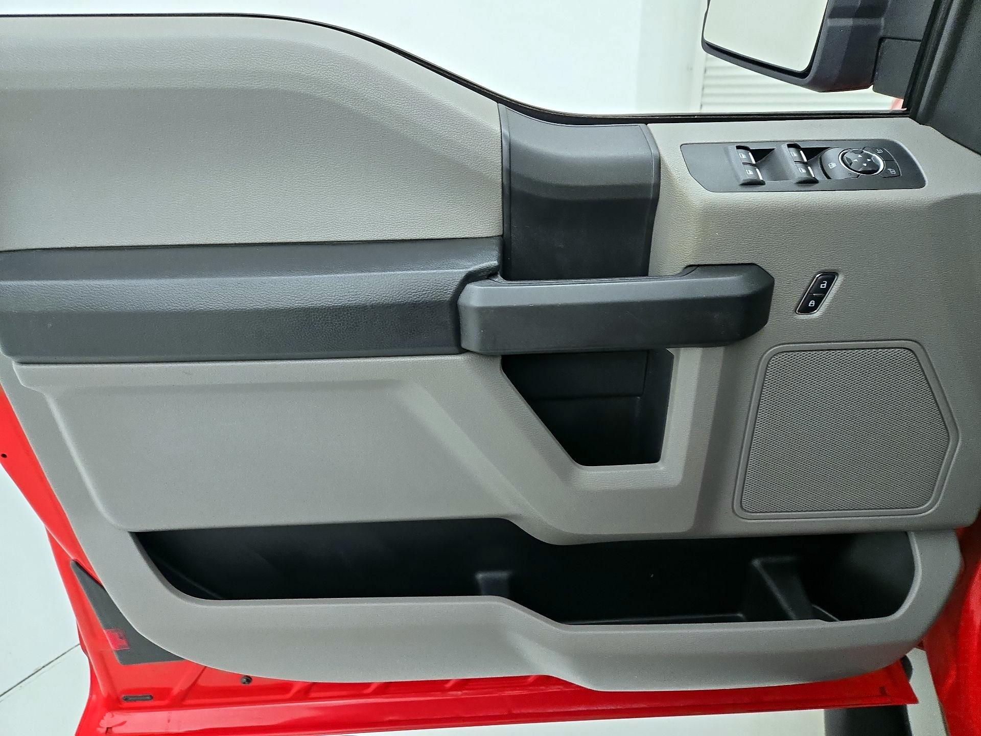 Thumbnail: 2015 Ford F-150 - 12