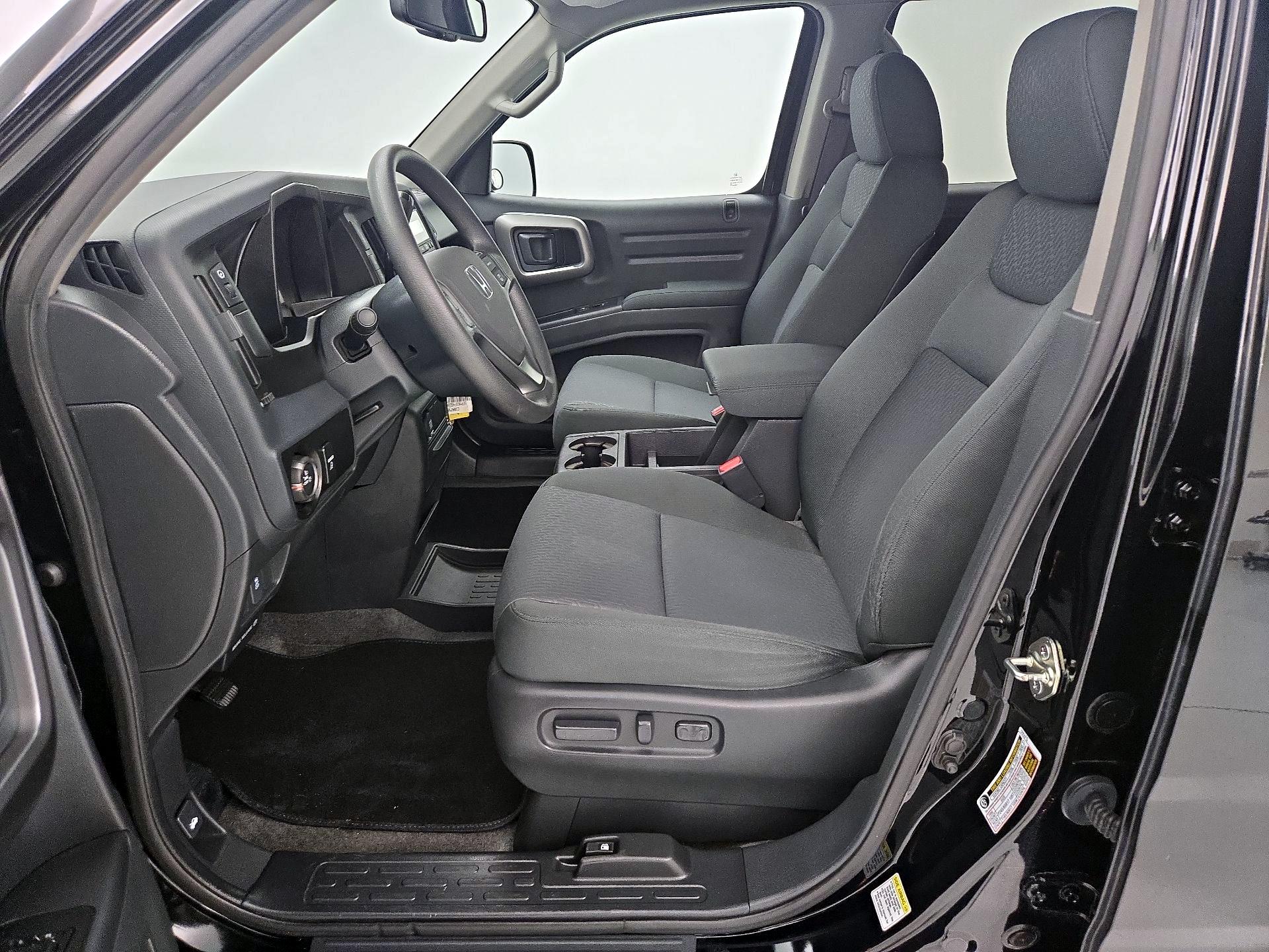 Thumbnail: 2013 Honda Ridgeline - 11
