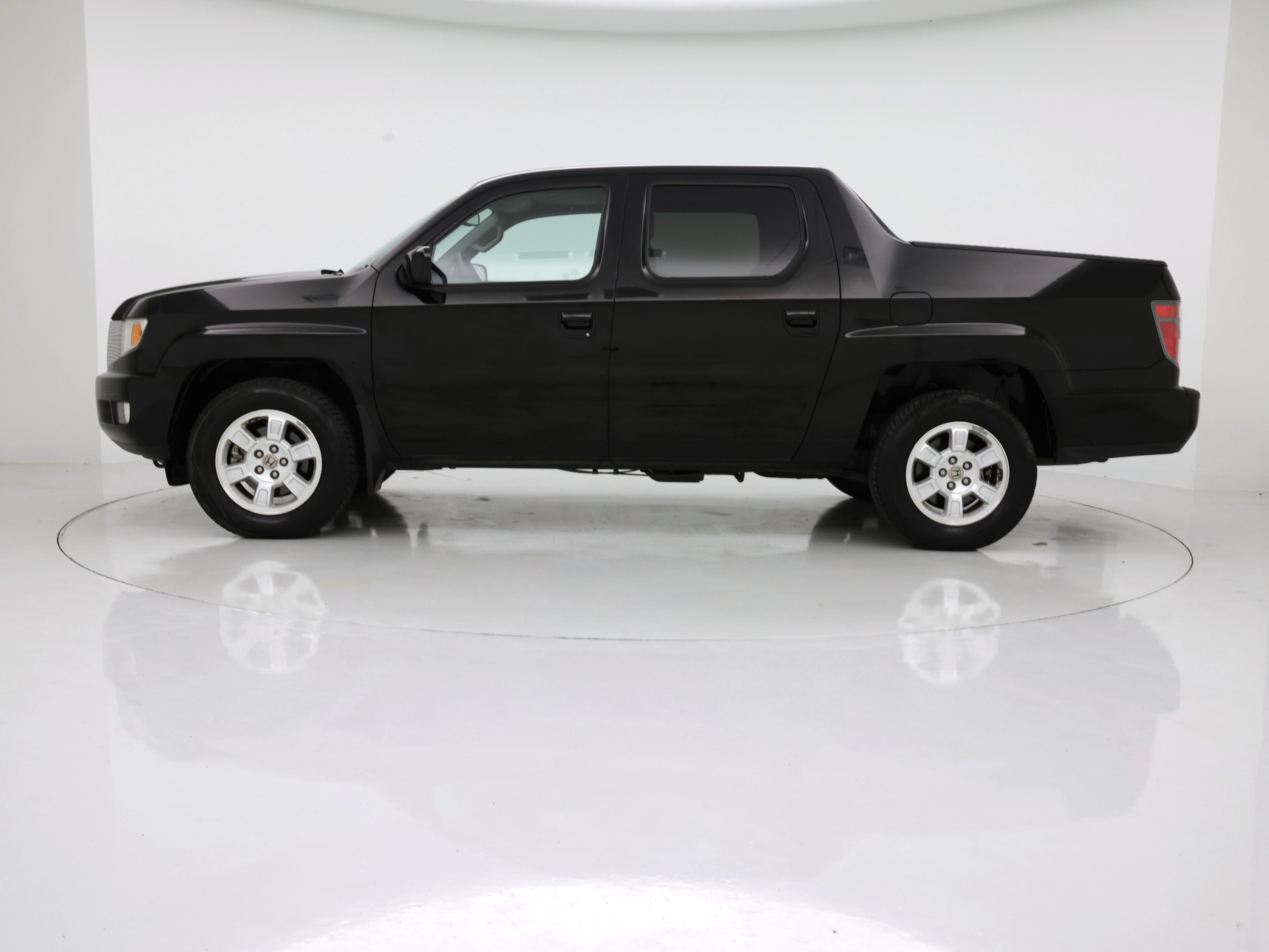 Thumbnail: 2013 Honda Ridgeline - 3