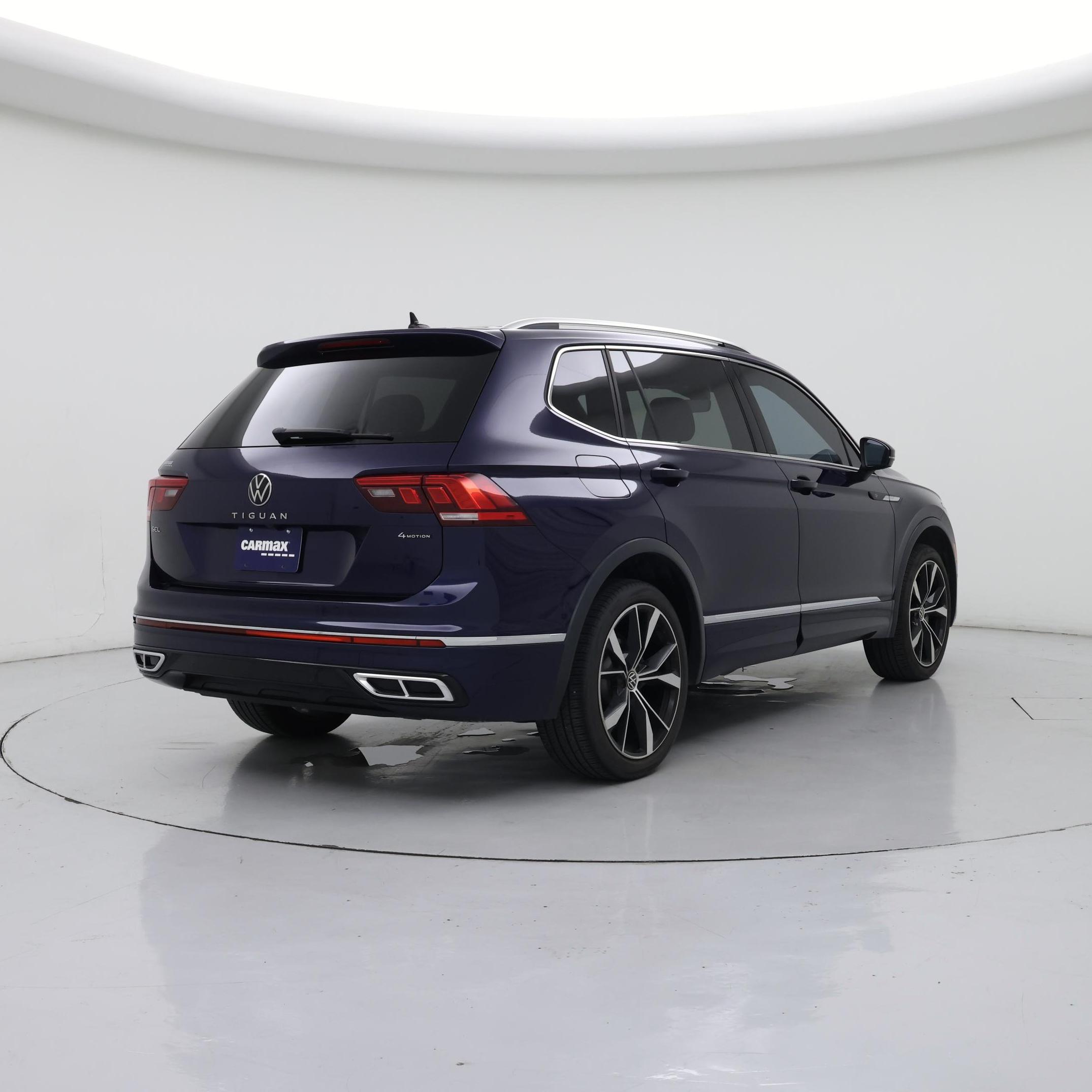 Thumbnail: 2022 Volkswagen Tiguan - 8