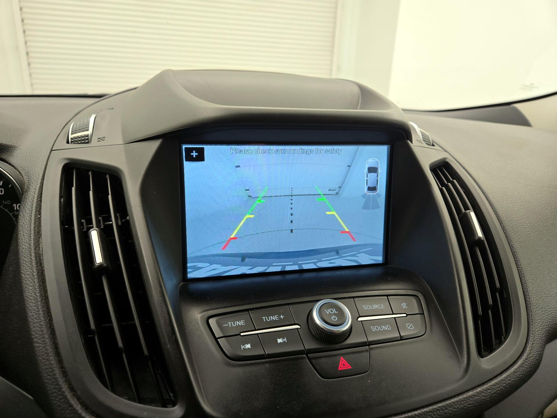 Thumbnail: 2019 Ford Escape - 14