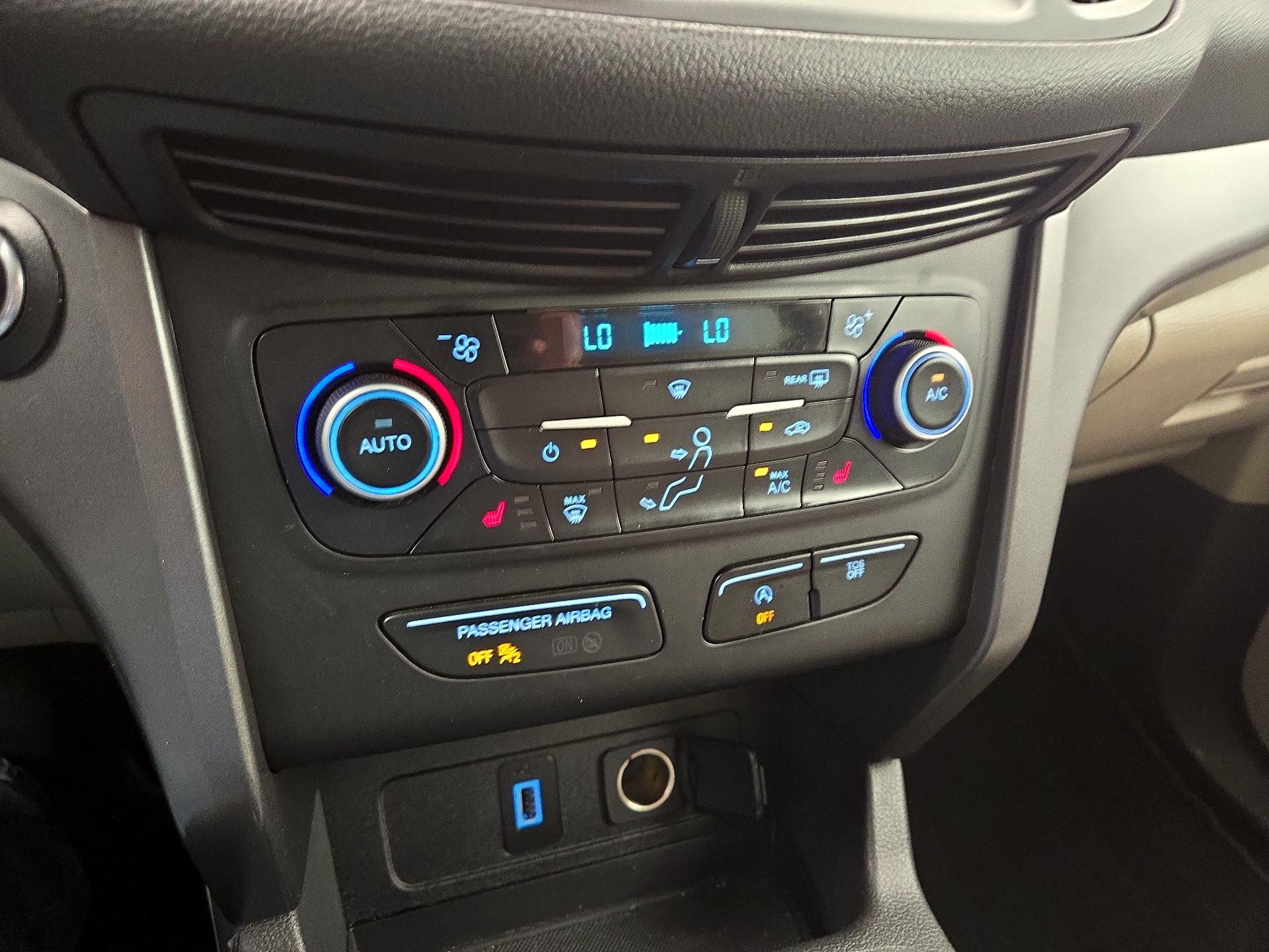 Thumbnail: 2019 Ford Escape - 16