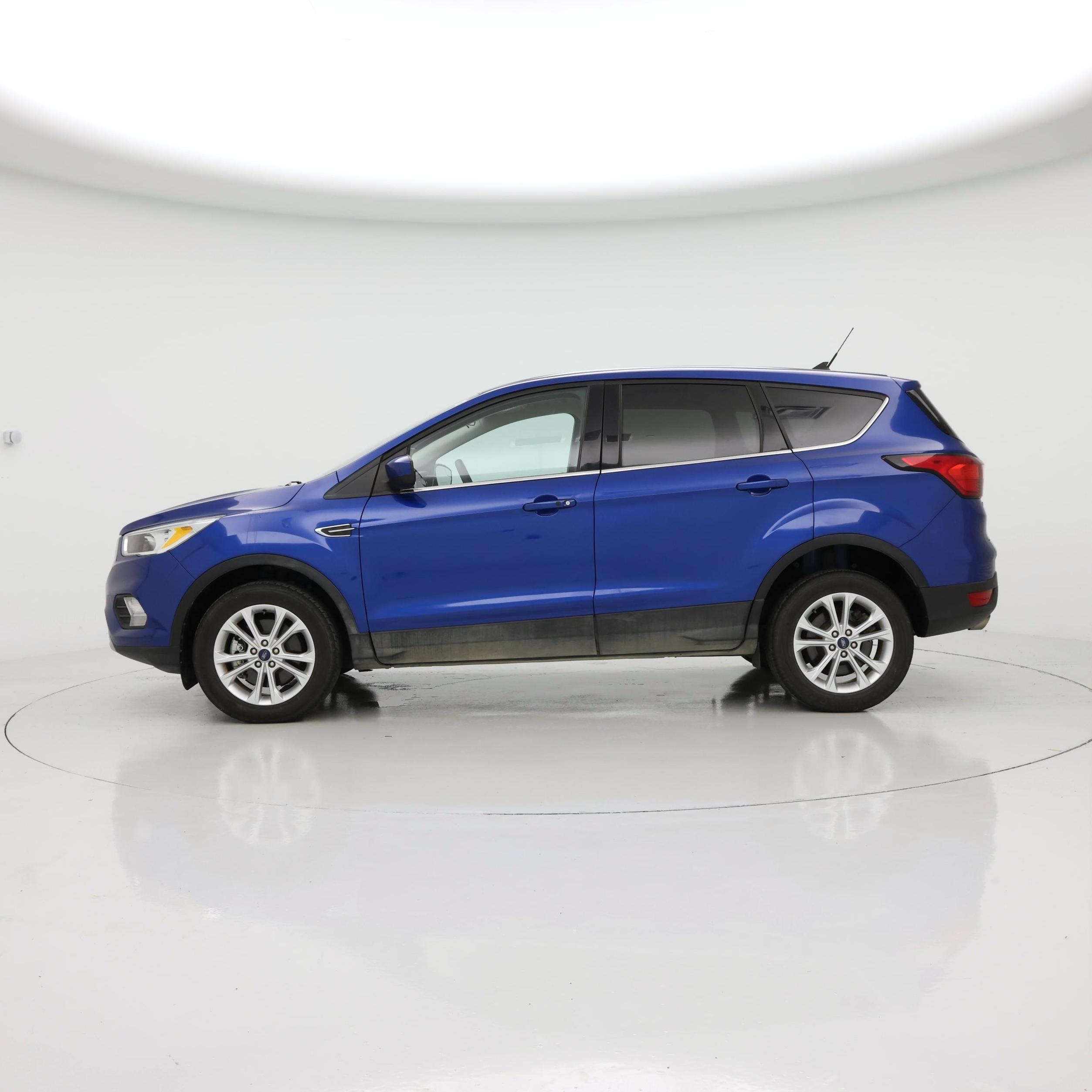 Thumbnail: 2019 Ford Escape - 3