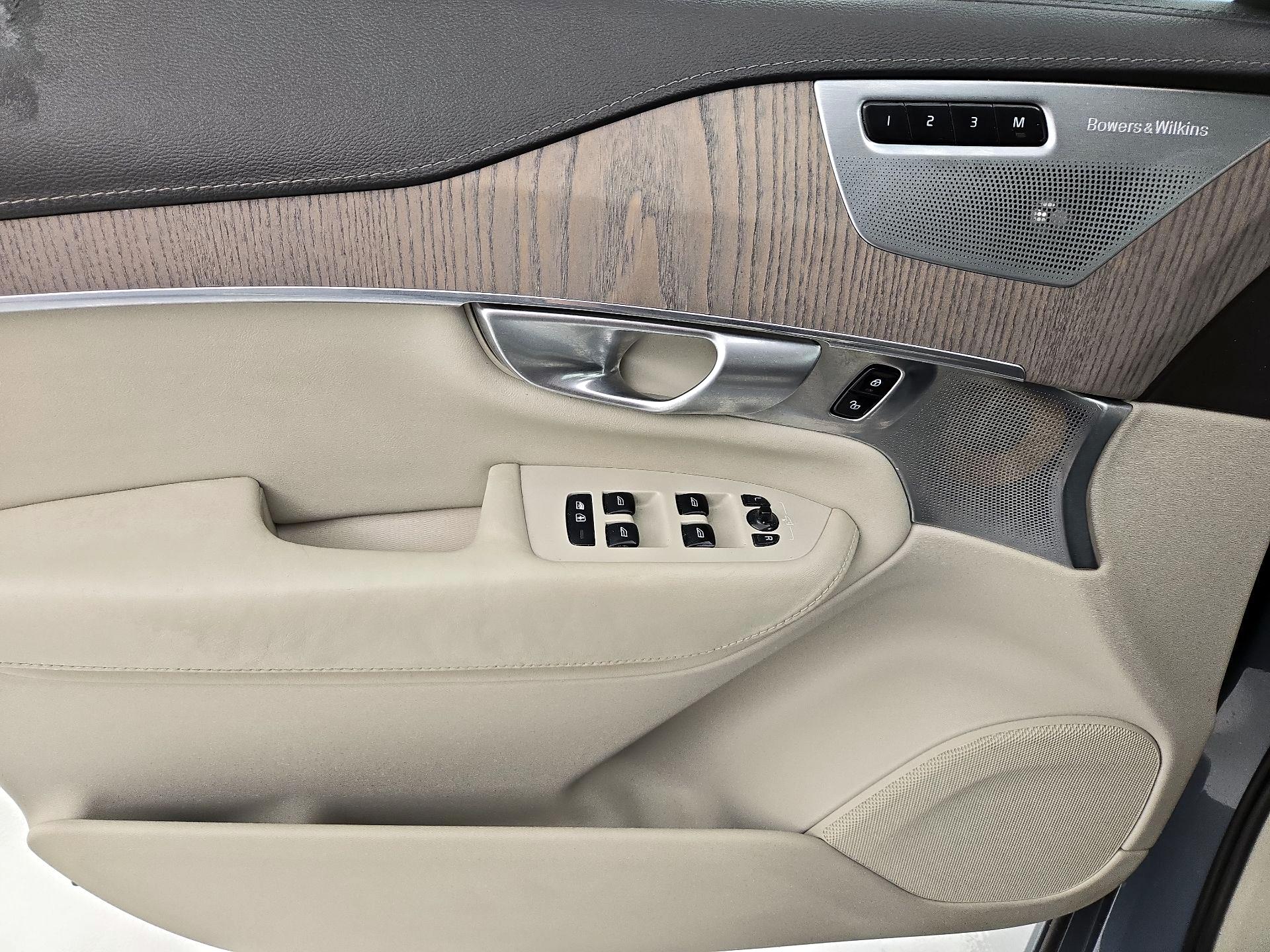 Thumbnail: 2020 Volvo XC90 - 12
