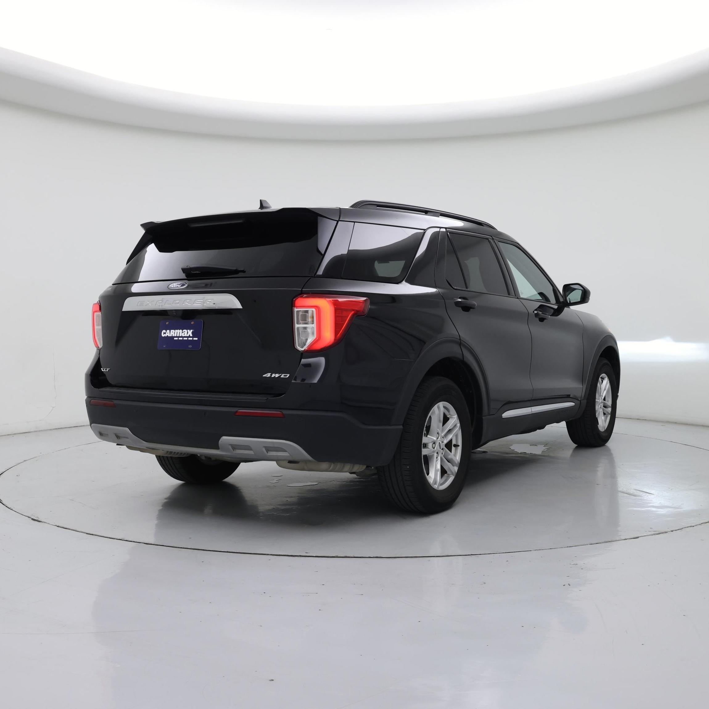 Thumbnail: 2023 Ford Explorer - 8