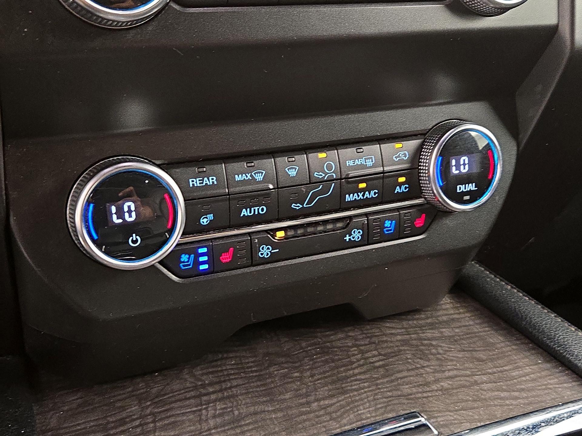Thumbnail: 2021 Ford Expedition - 17