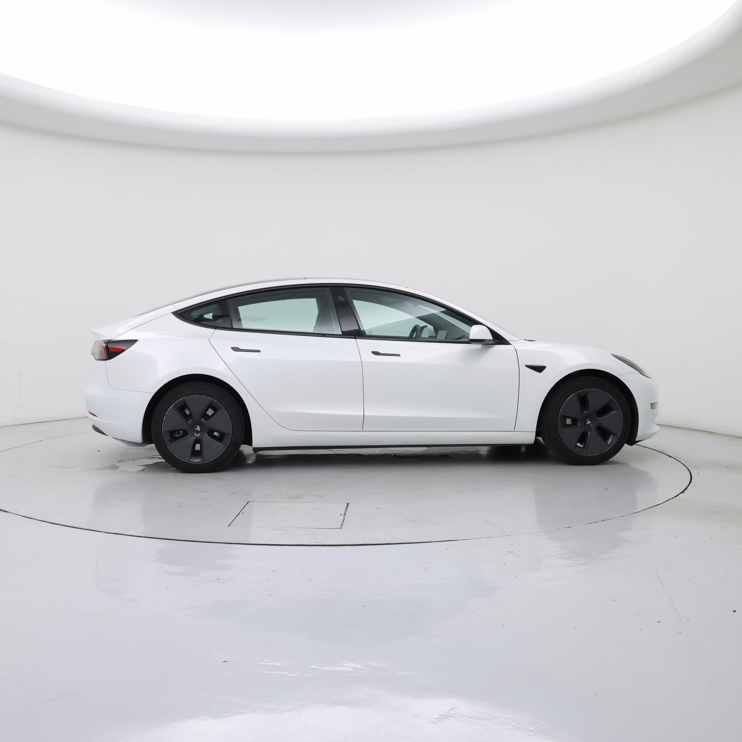 Thumbnail: 2023 Tesla Model 3 - 7