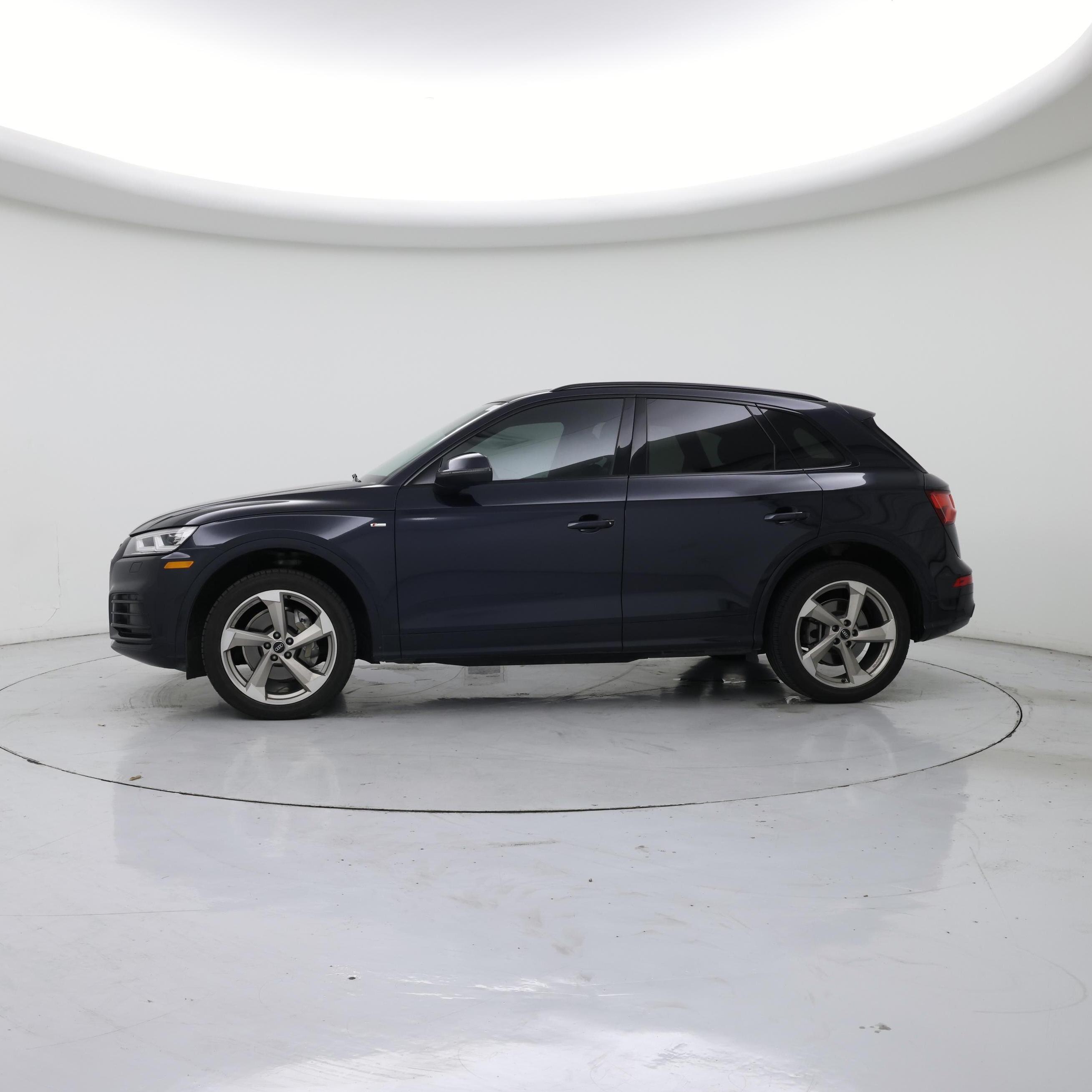 Thumbnail: 2020 Audi Q5 - 3
