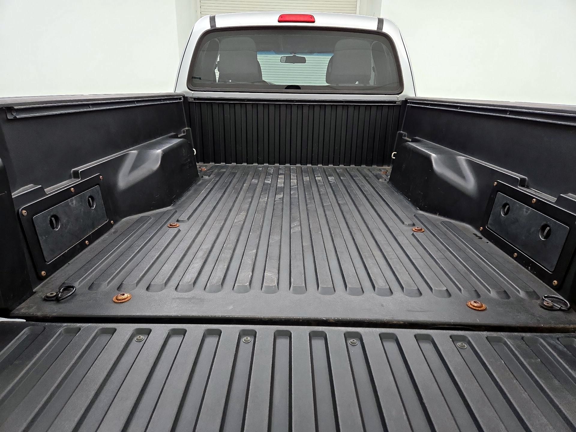 Thumbnail: 2013 Toyota Tacoma - 19