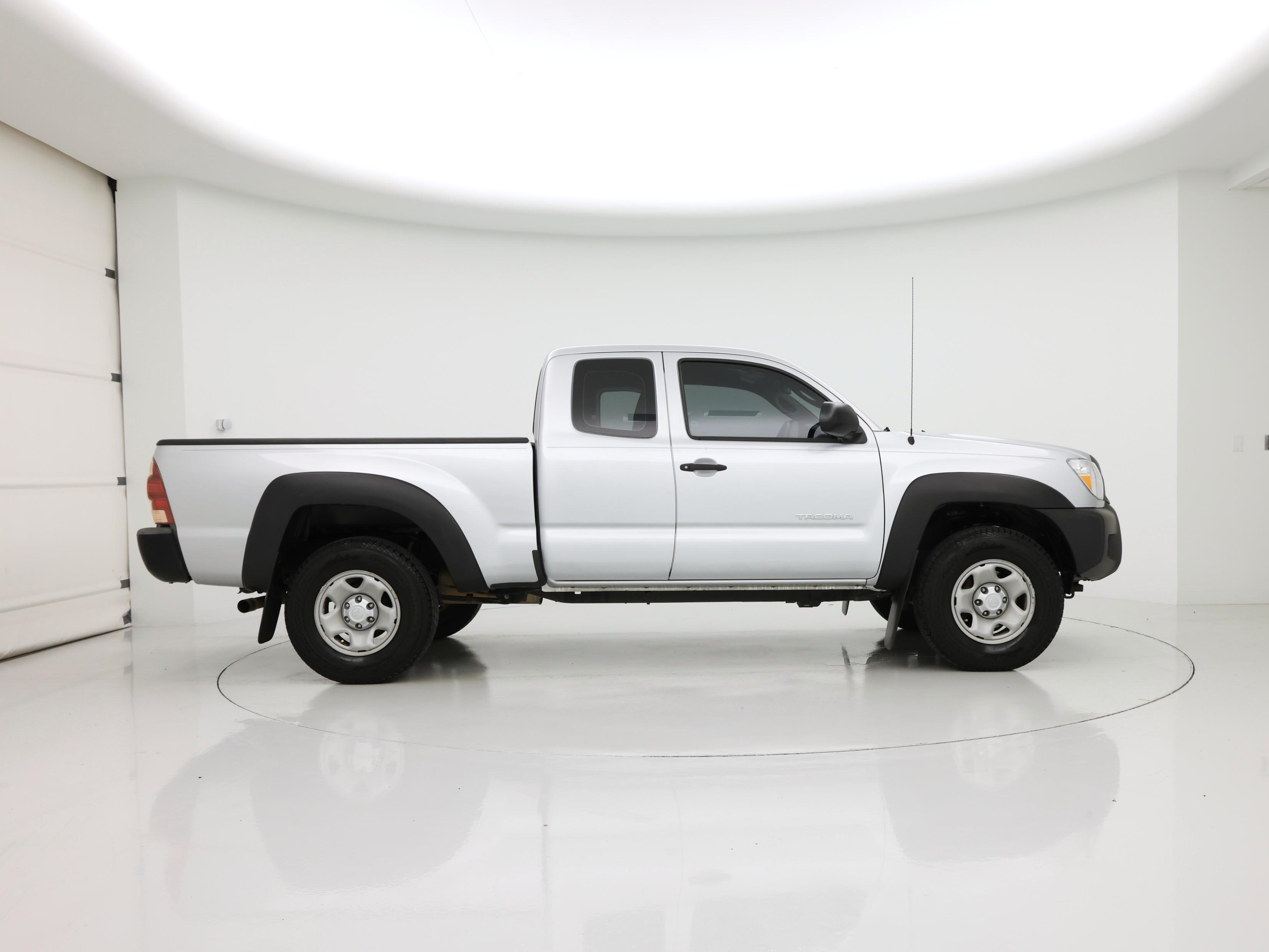 Thumbnail: 2013 Toyota Tacoma - 7