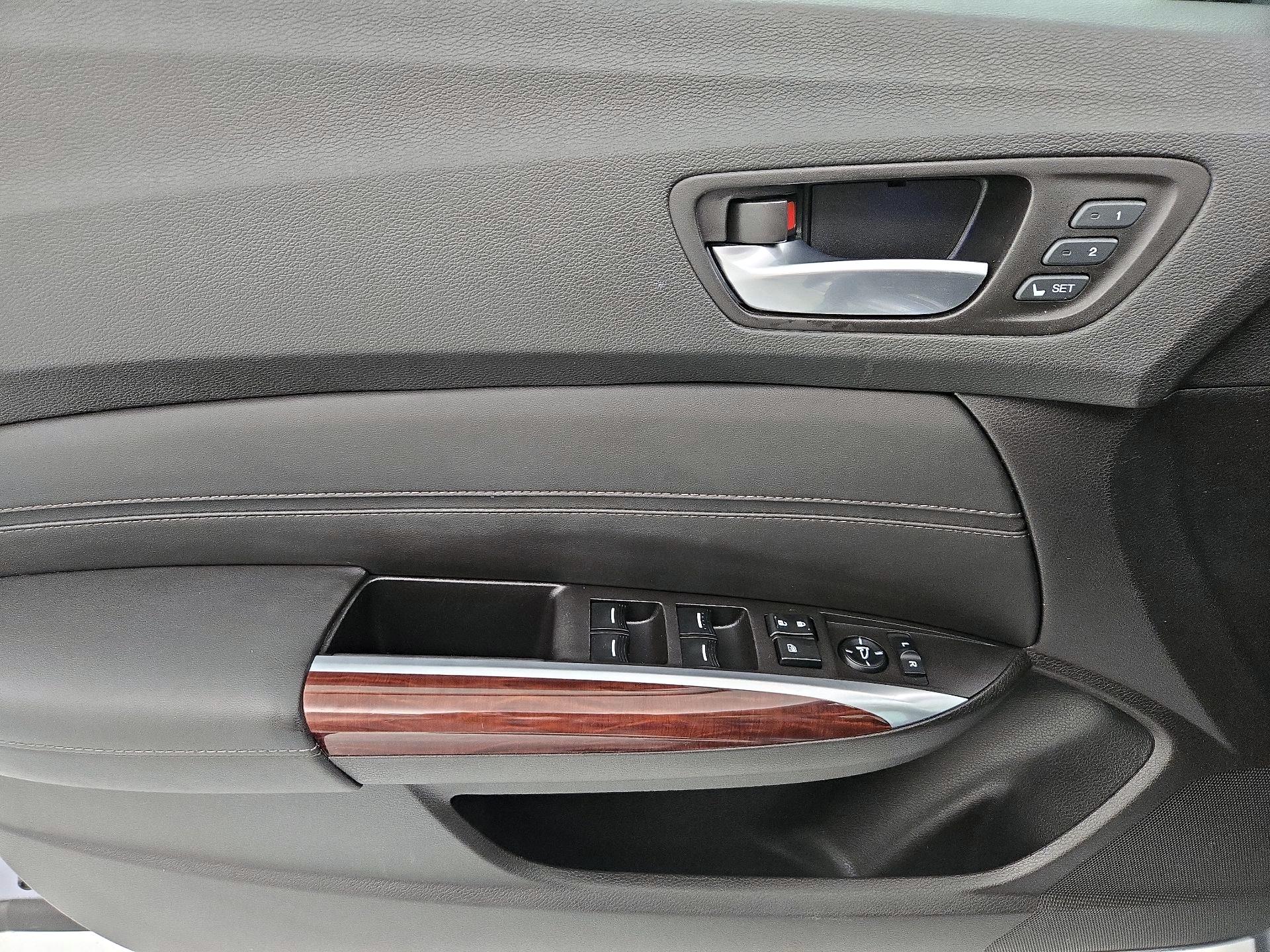 Thumbnail: 2015 Acura TLX - 12