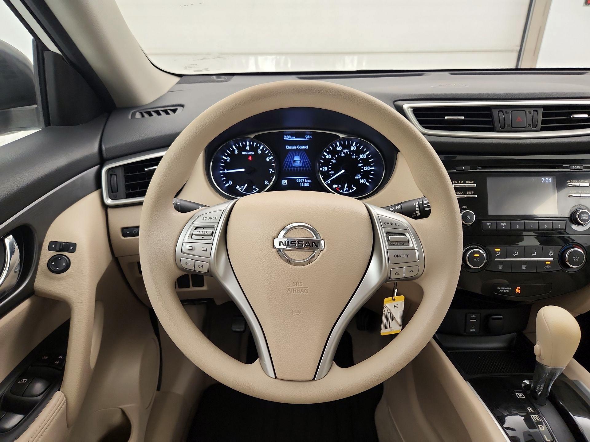 Thumbnail: 2015 Nissan Rogue - 10