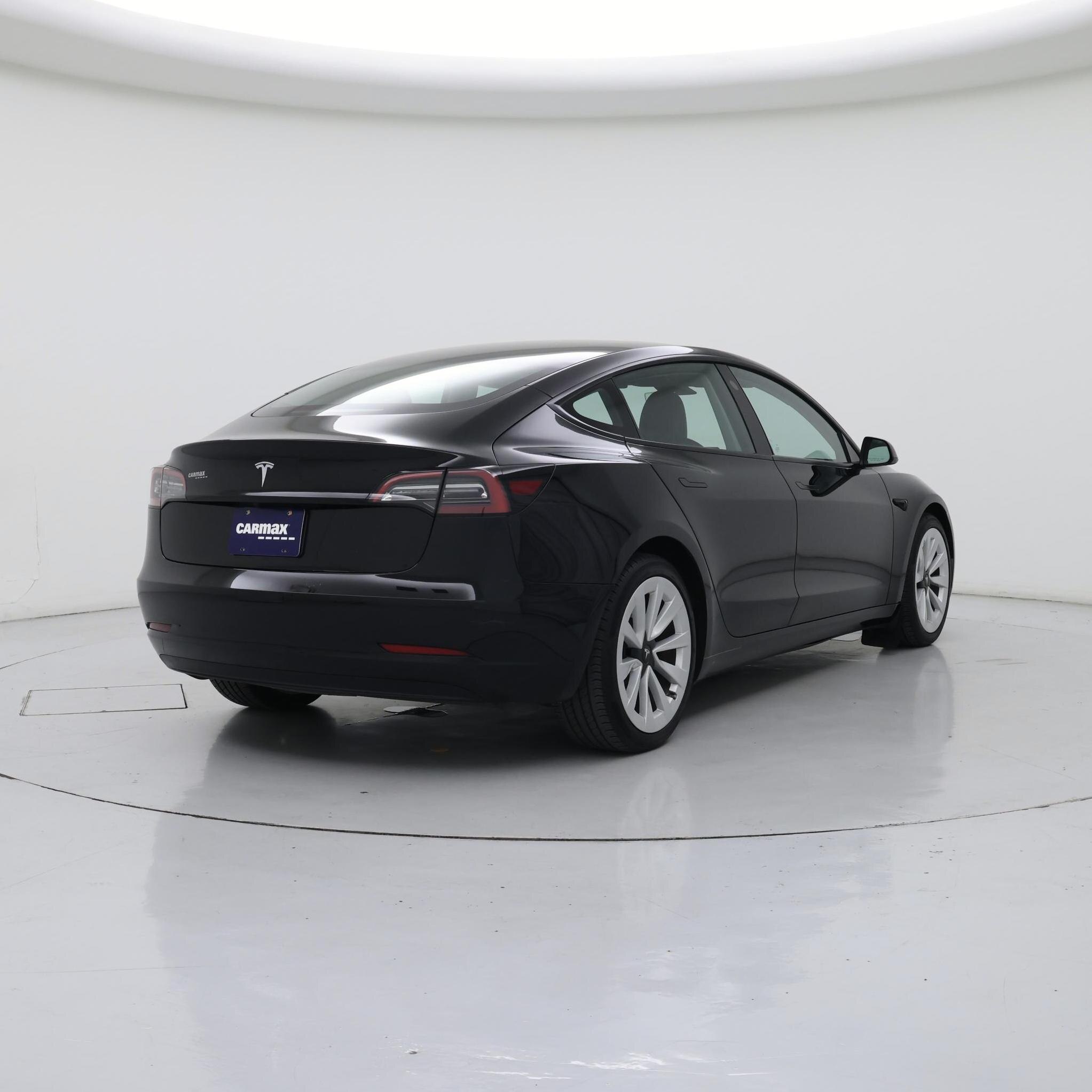 Thumbnail: 2023 Tesla Model 3 - 8