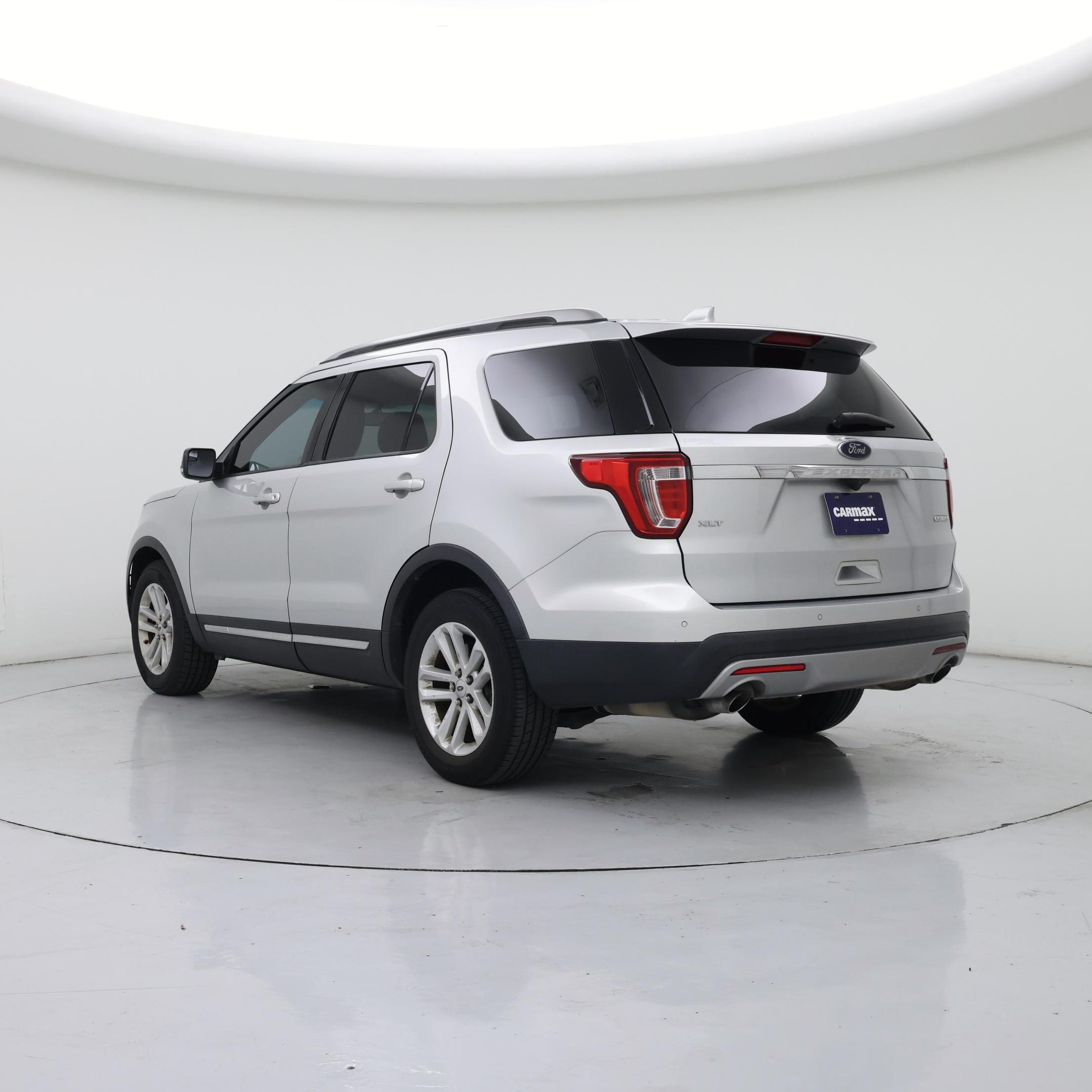 Thumbnail: 2016 Ford Explorer - 2
